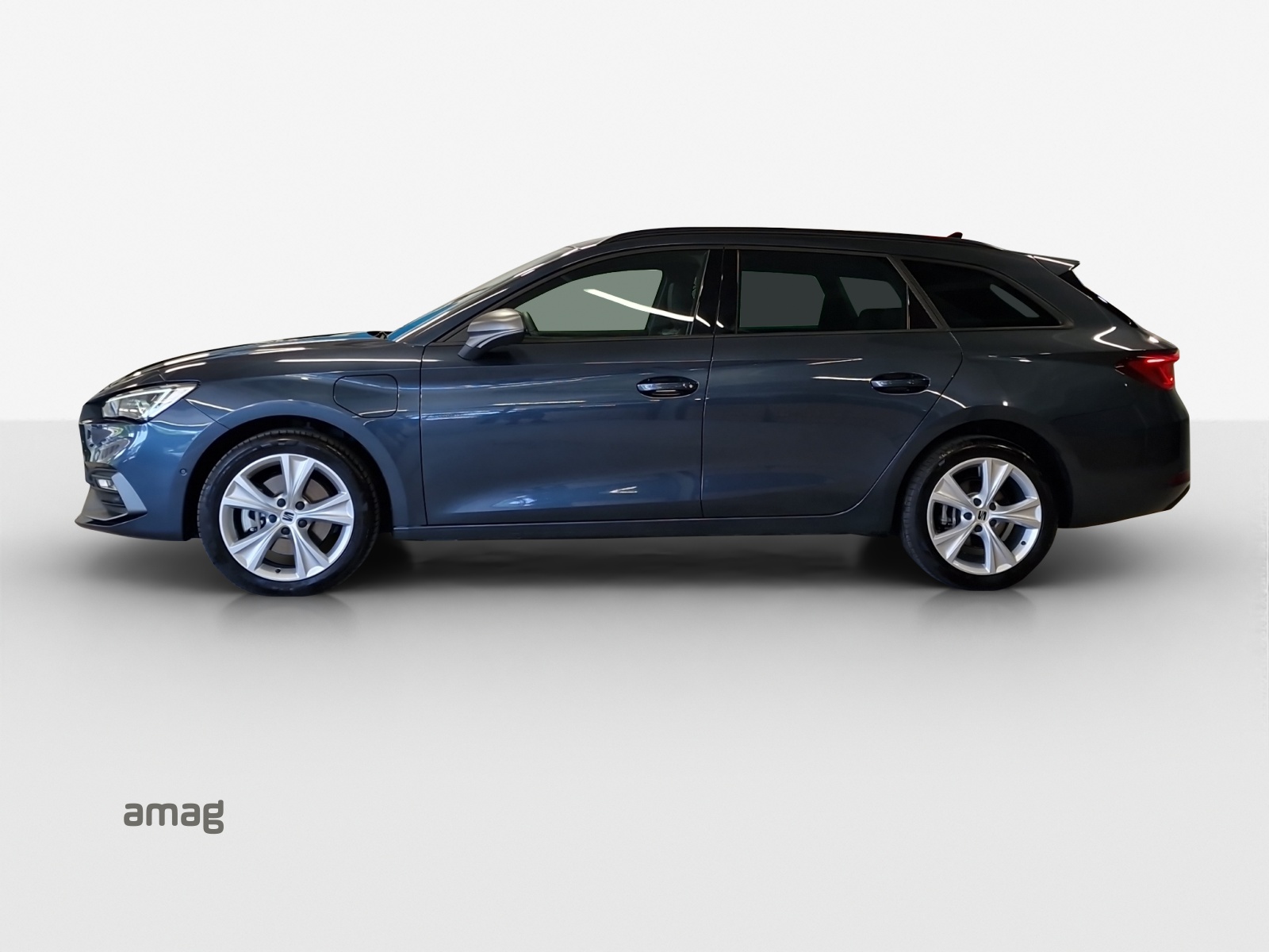 SEAT Leon ST 1.5 eHybrid pHEV DSG FR-showroom-element-1