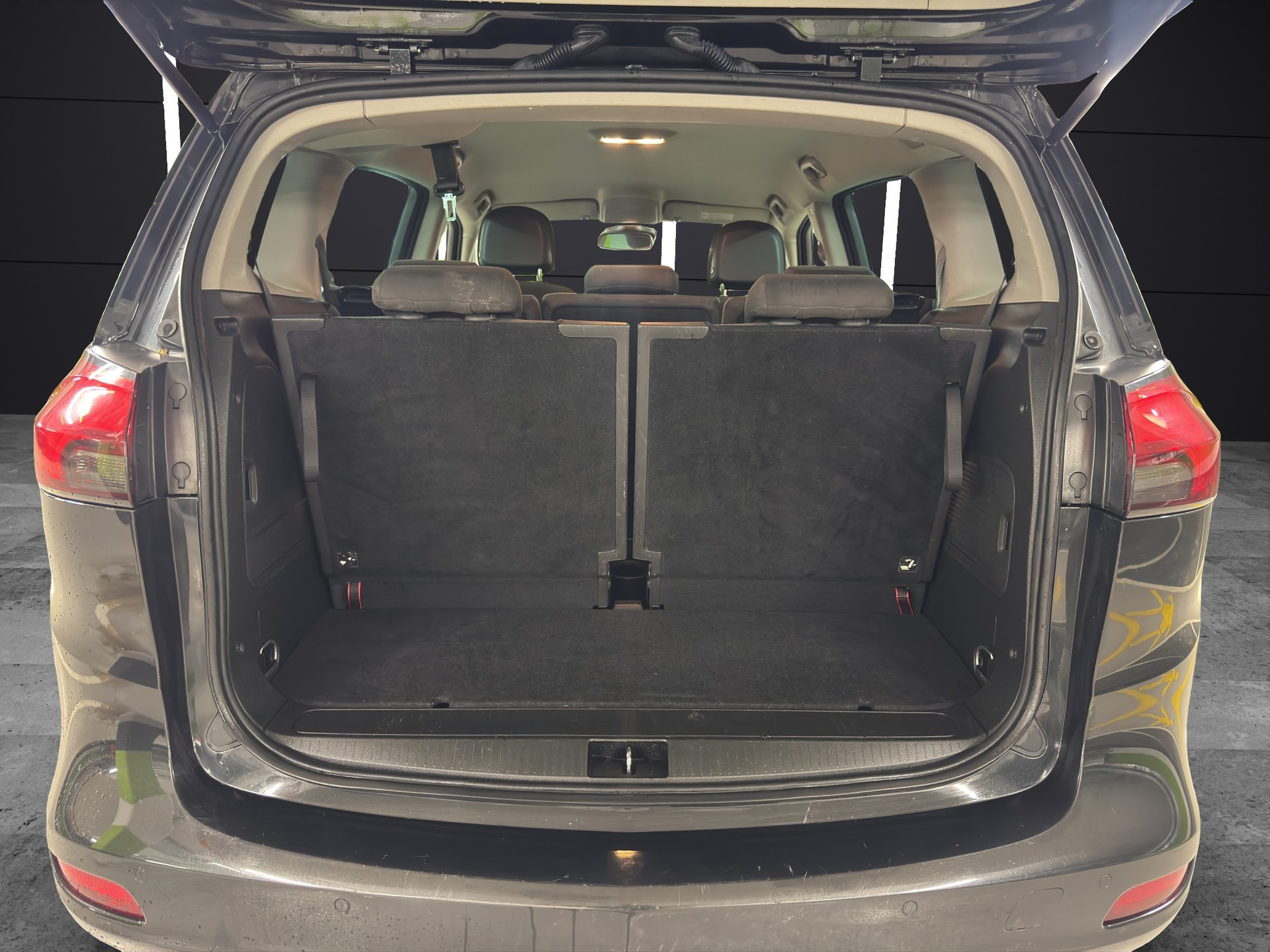 OPEL Zafira Tourer 1.6i 16V Turbo Active Edition-image-8