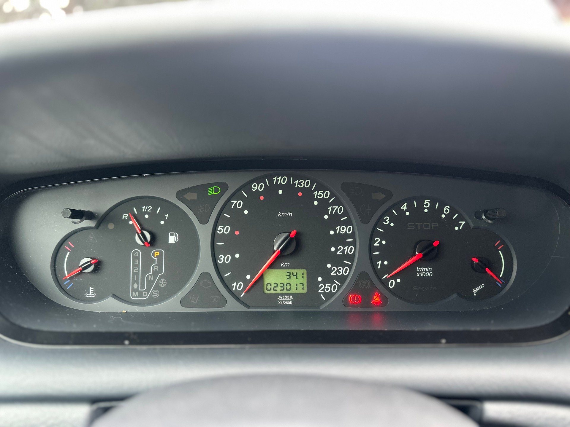 CITROEN C5 Break 2.0i 16V SX Automatic-image-8