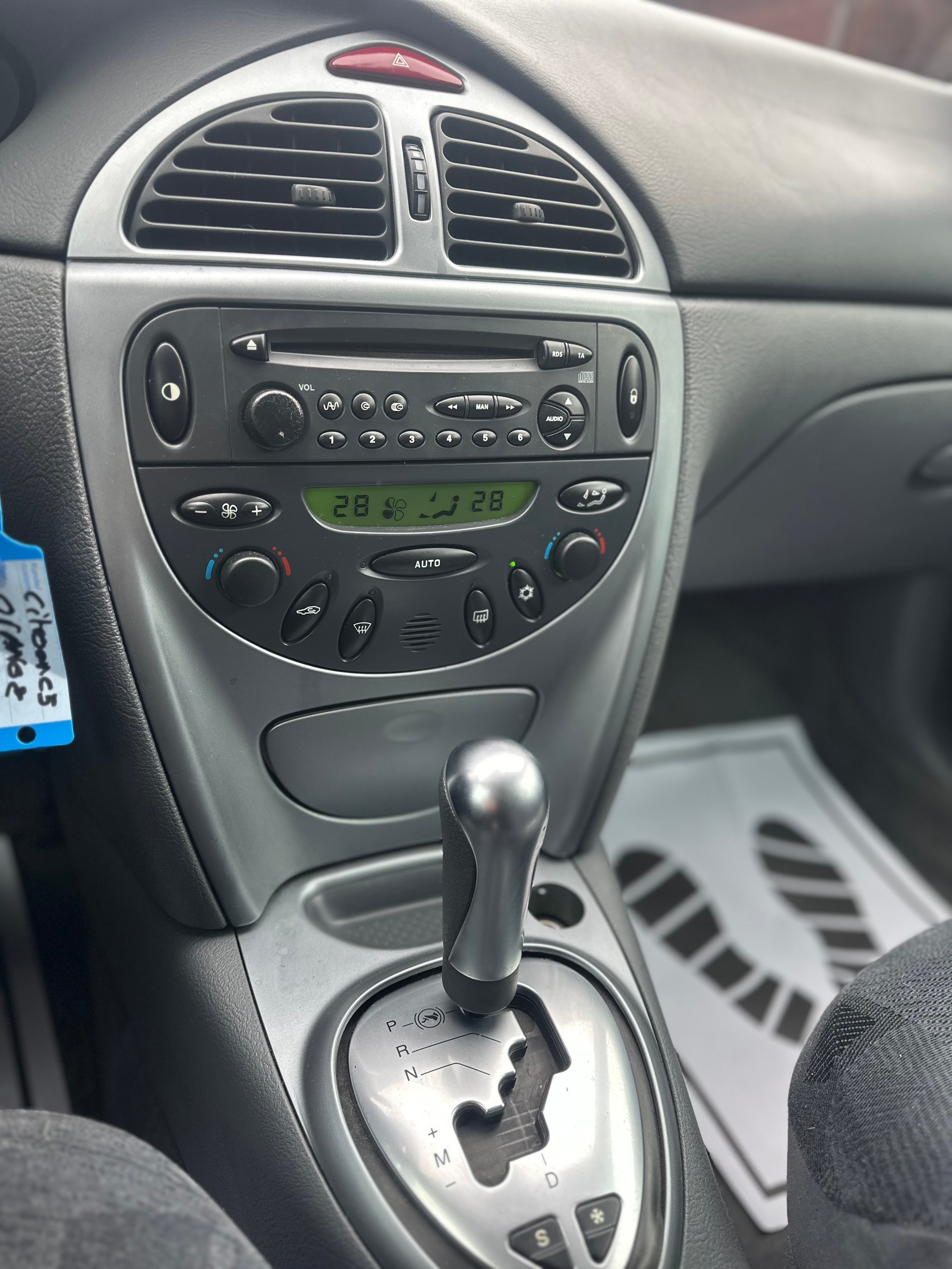 CITROEN C5 Break 2.0i 16V SX Automatic-image-9