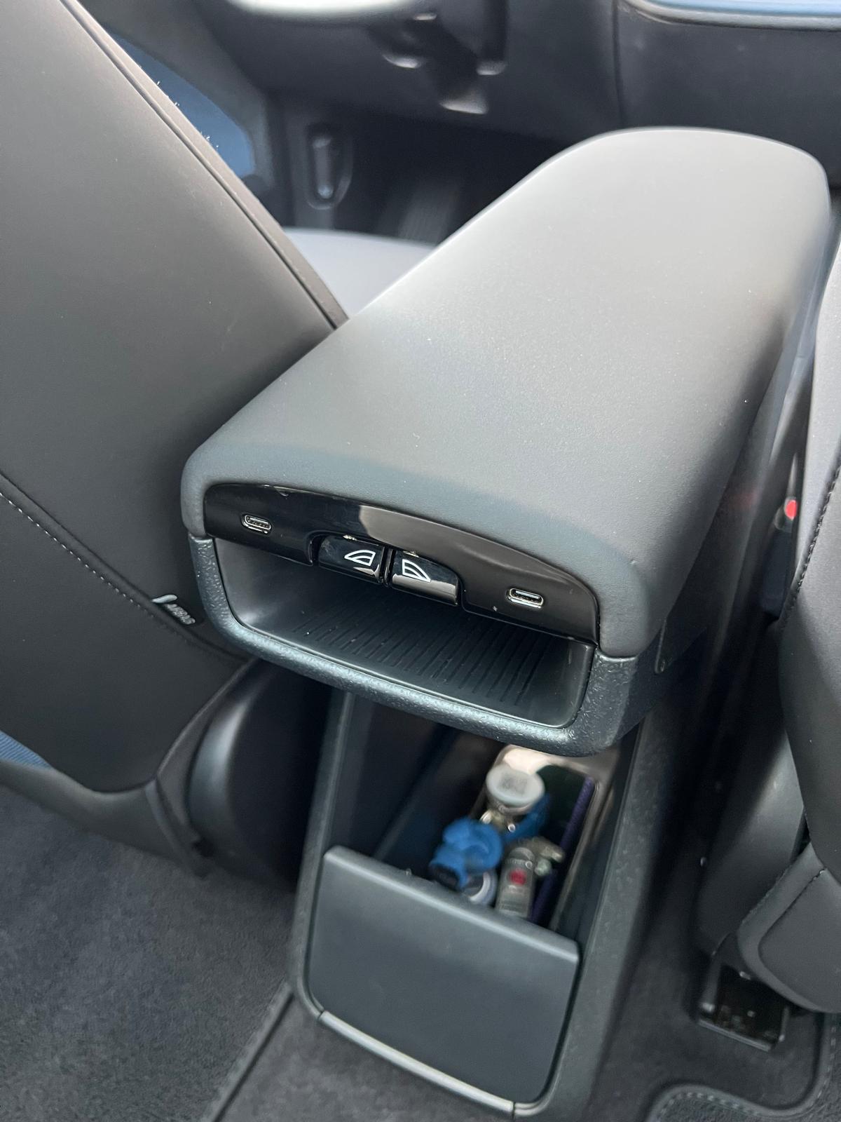 VOLVO EX30 E60 Twin Ultra Performance AWD-image-16