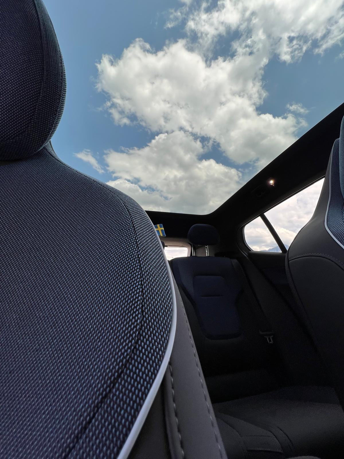 VOLVO EX30 E60 Twin Ultra Performance AWD-image-14