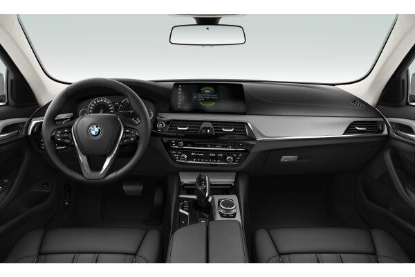 BMW 520d Sport Line Touring xDrive G31 (CH)-showroom-element-3