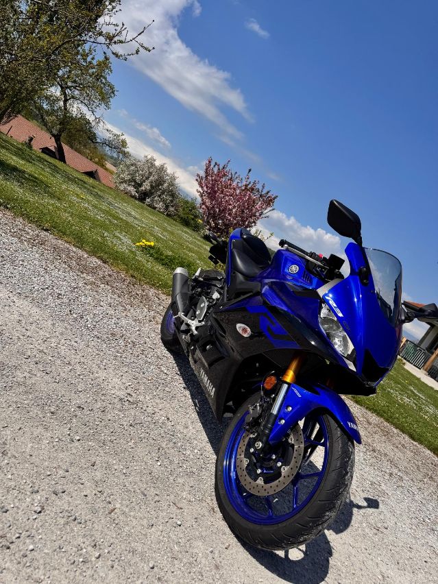 YAMAHA YZF-R3 ABS-image-2
