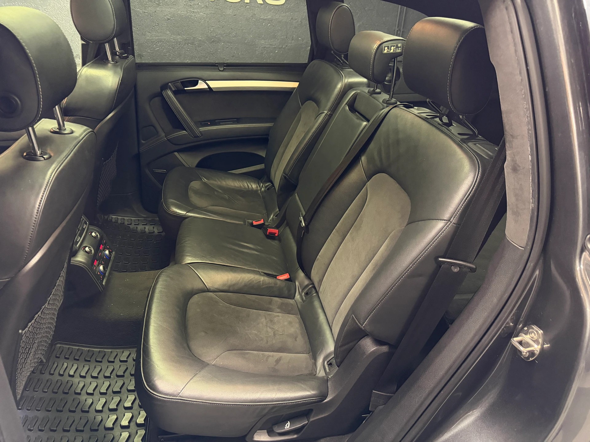 AUDI Q7 3.0 TDI addBlue quattro tiptronic-image-8