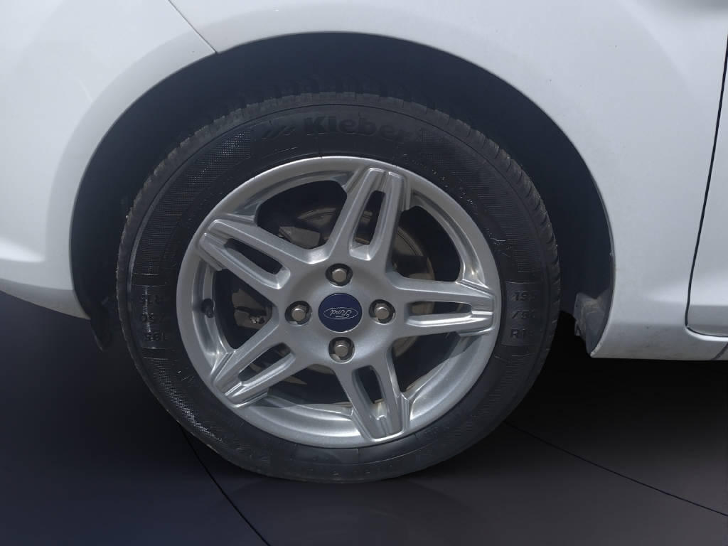 FORD Fiesta 1.0 EcoB 100 Titanium-image-8