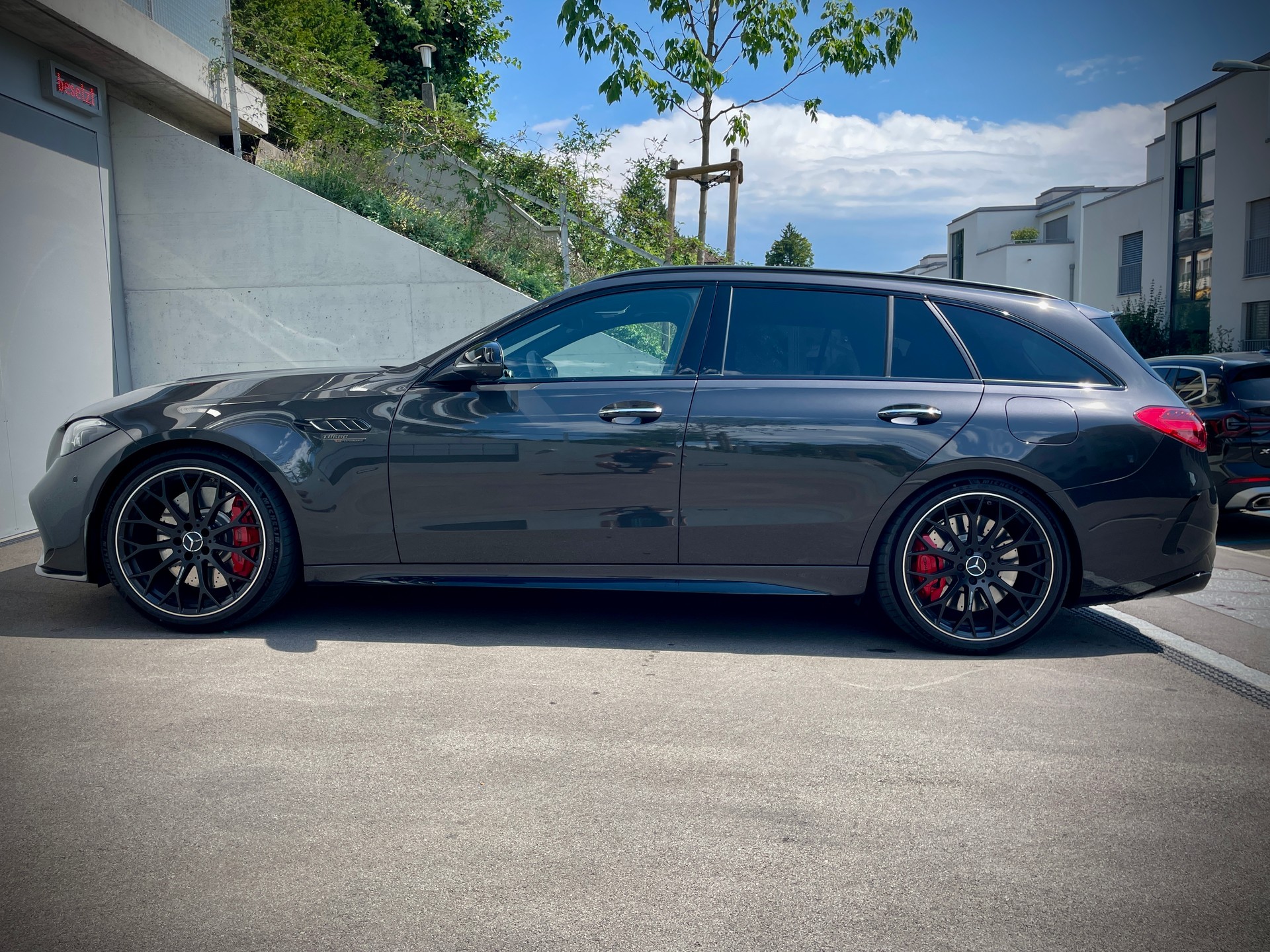 MERCEDES-BENZ C 63 AMG S E Performance-image-1