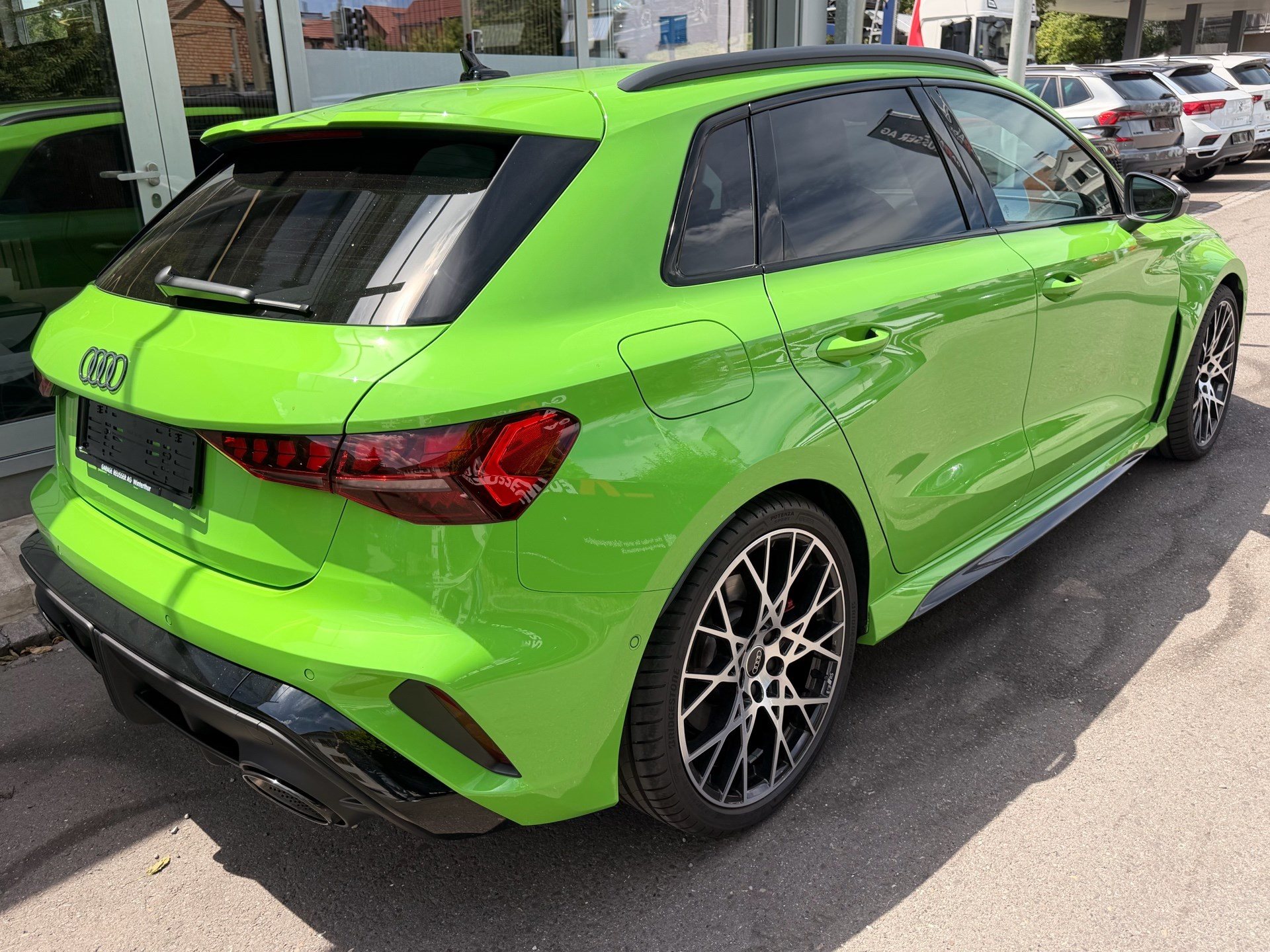 AUDI RS3 SPORTBACK 2.5 400 PS TFSI QUATTRO *** TOP AUSSTATTUNG ***-showroom-element-3