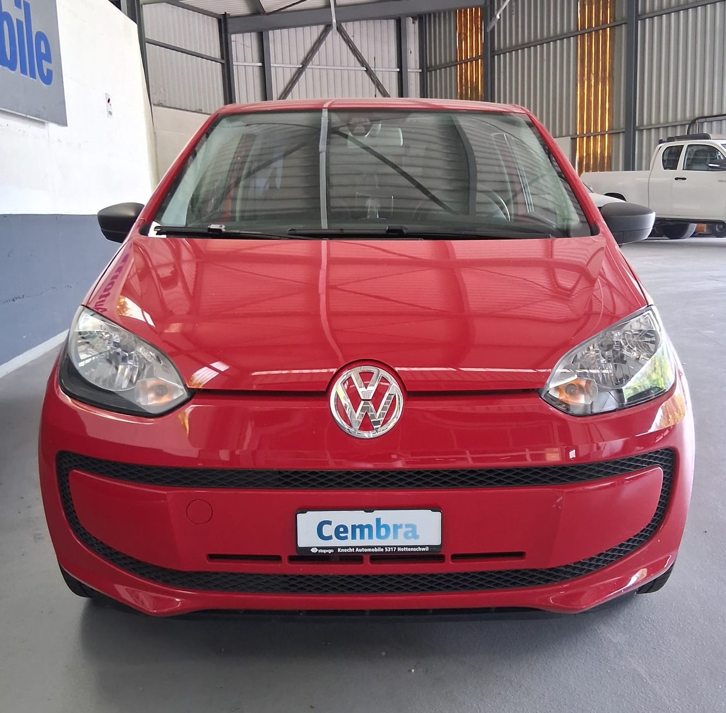 VW Up 1.0 take up-showroom-element-1