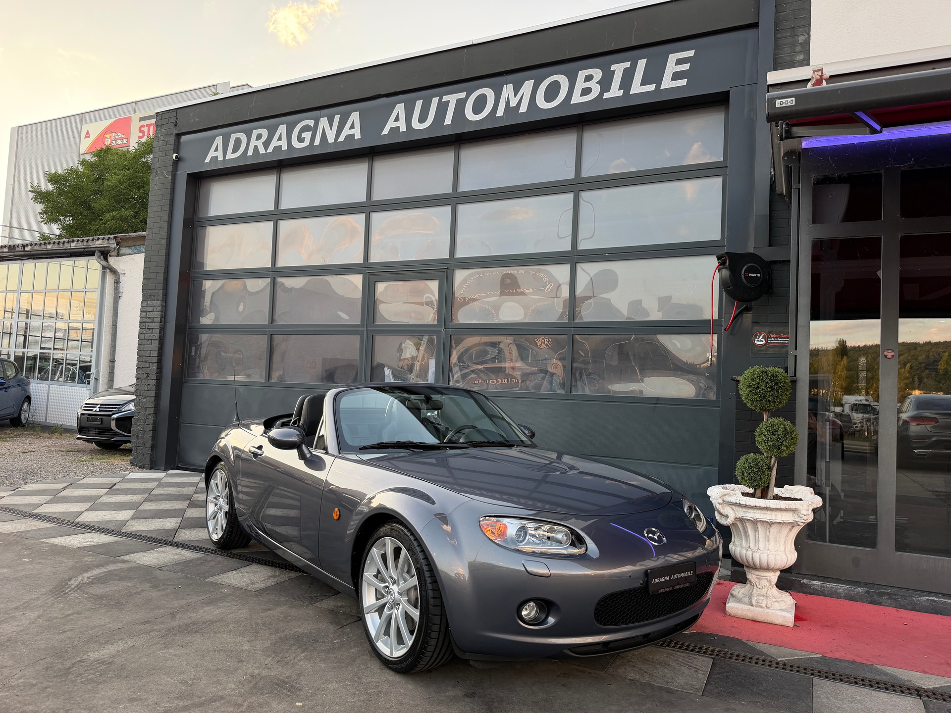 MAZDA MX-5 Roadster-Coupé 2.0i 16V Sport-showroom-element-3