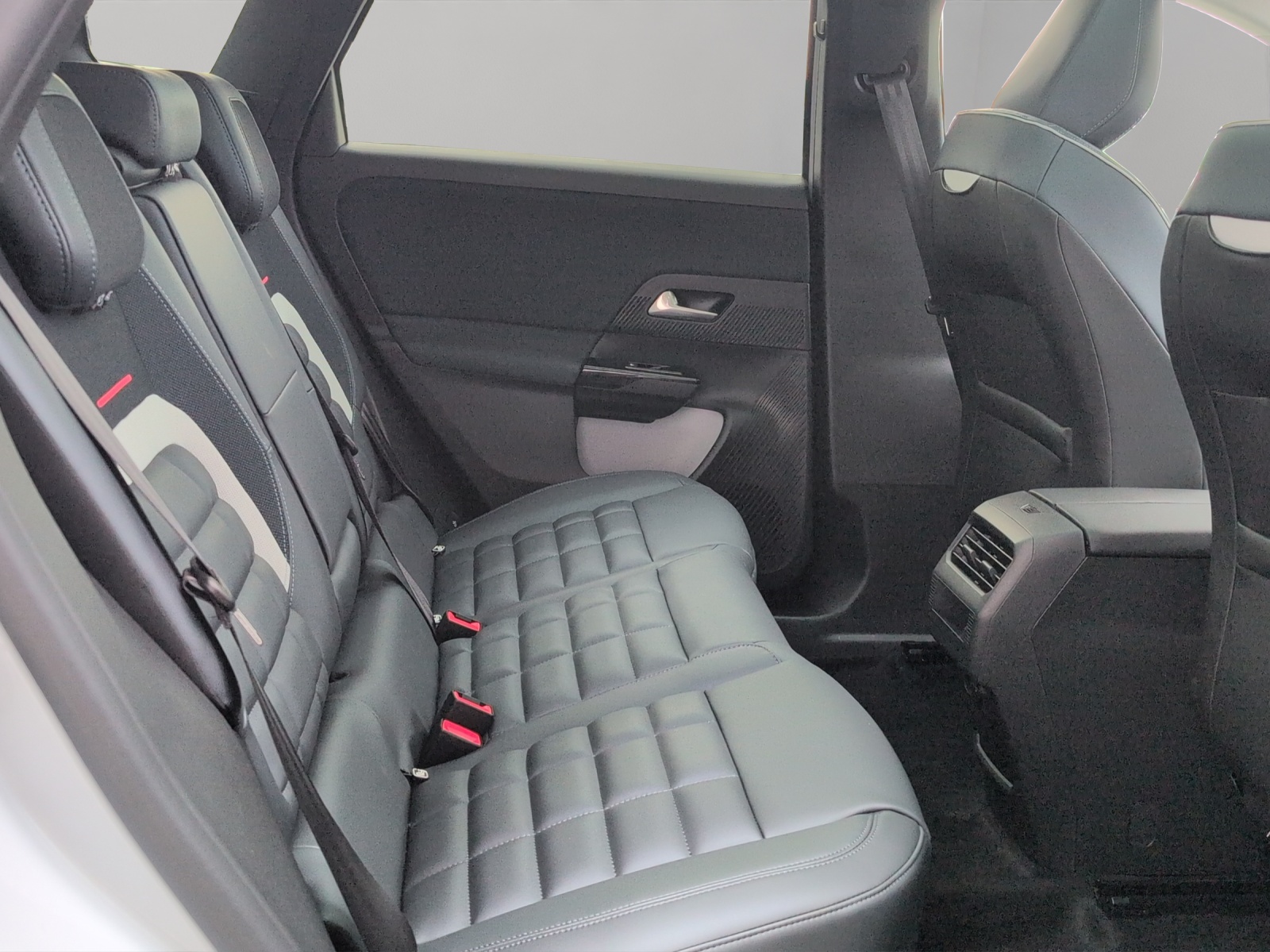 CITROEN C5 Aircross 1.2 Hybrid Max Automat / Panorama-Glasschiebedach elektrisch / Grip Control / CH-Herstellergarantie-image-13