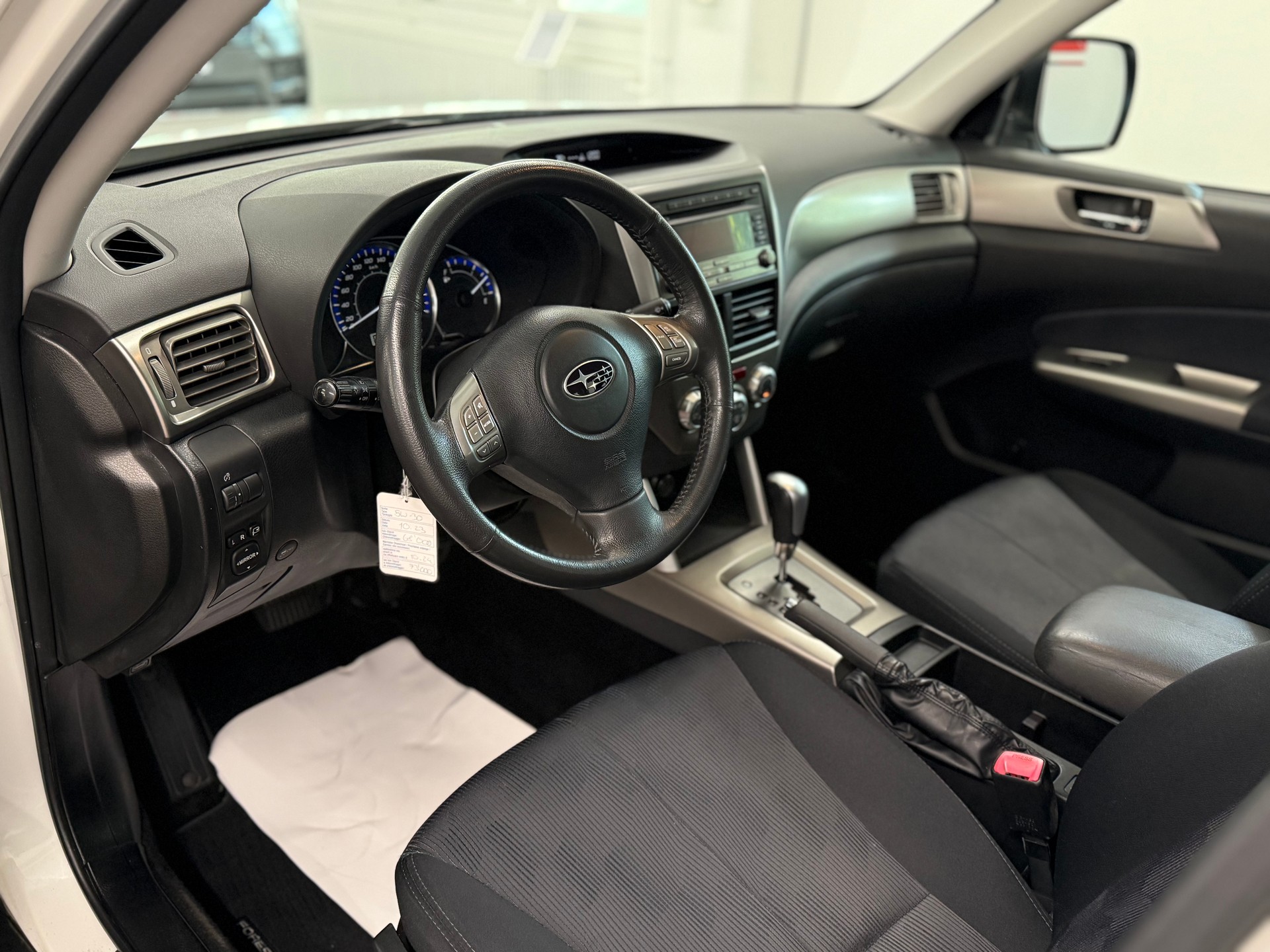 SUBARU Forester 2.0X Swiss Automatic-image-9