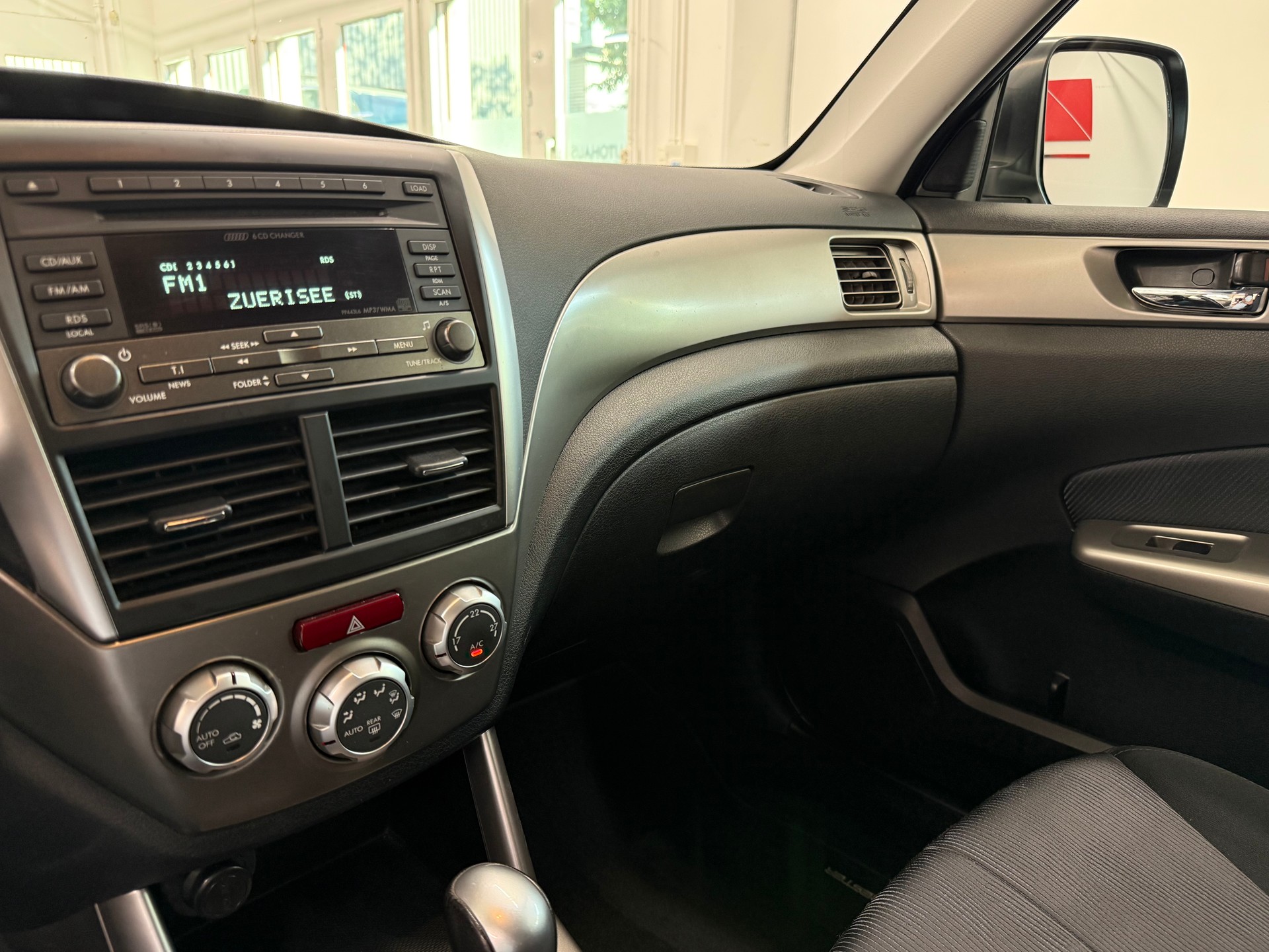SUBARU Forester 2.0X Swiss Automatic-image-17
