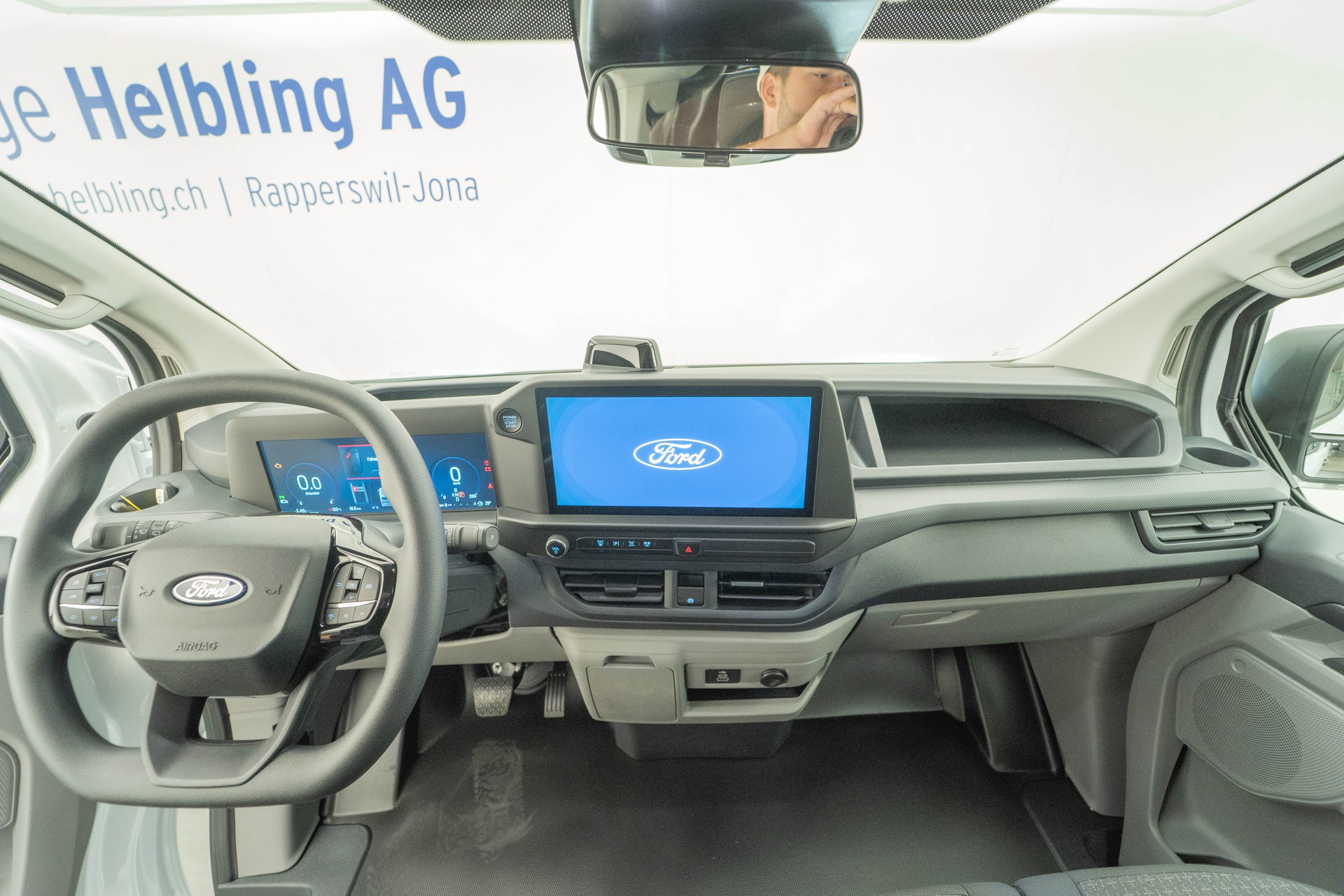 FORD Transit C Van 320 L1 2.0 EcoBlue 136 Trend 4x4-image-6