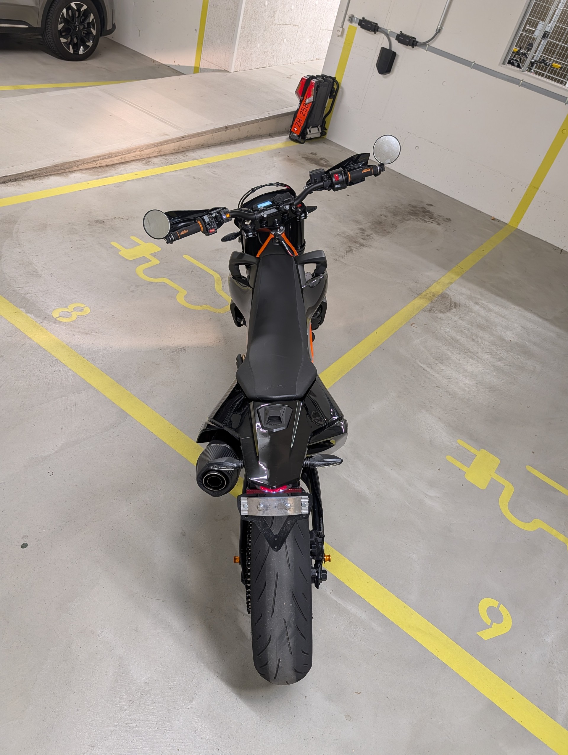 KTM 690 SMC R-image-4