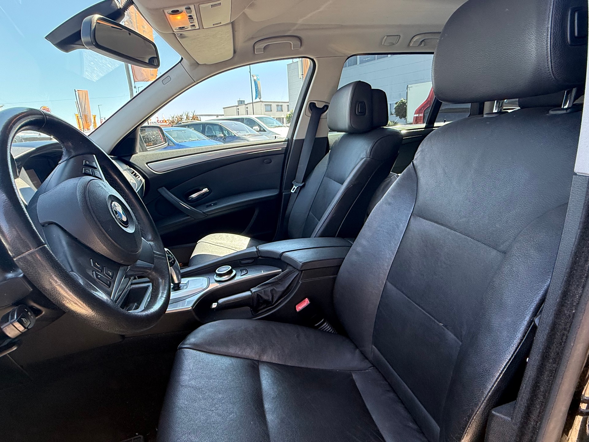 BMW 525i Touring Steptronic-image-9