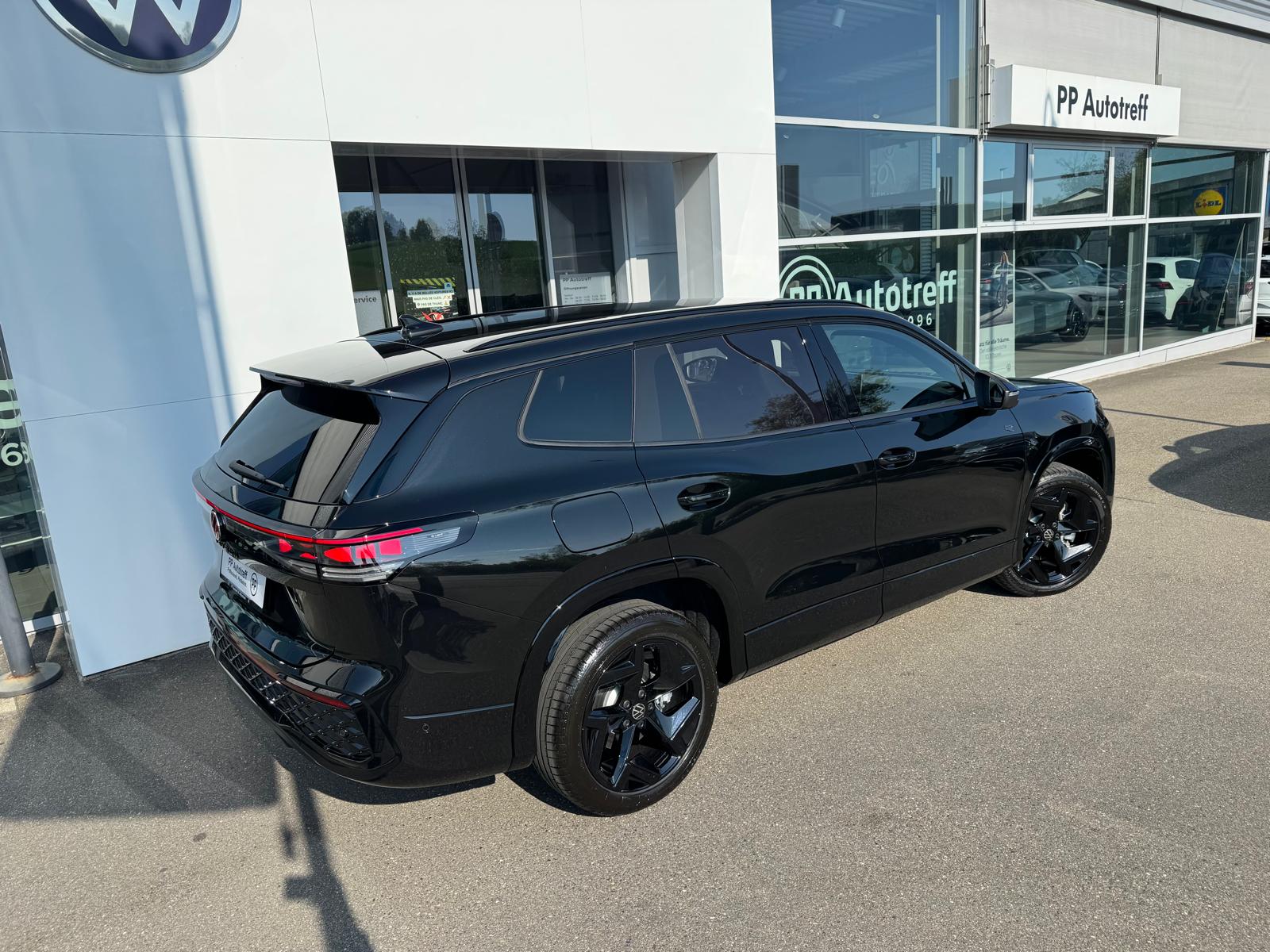 VW Tayron 2.0 TSI R-Line DSG 4Motion-image-3