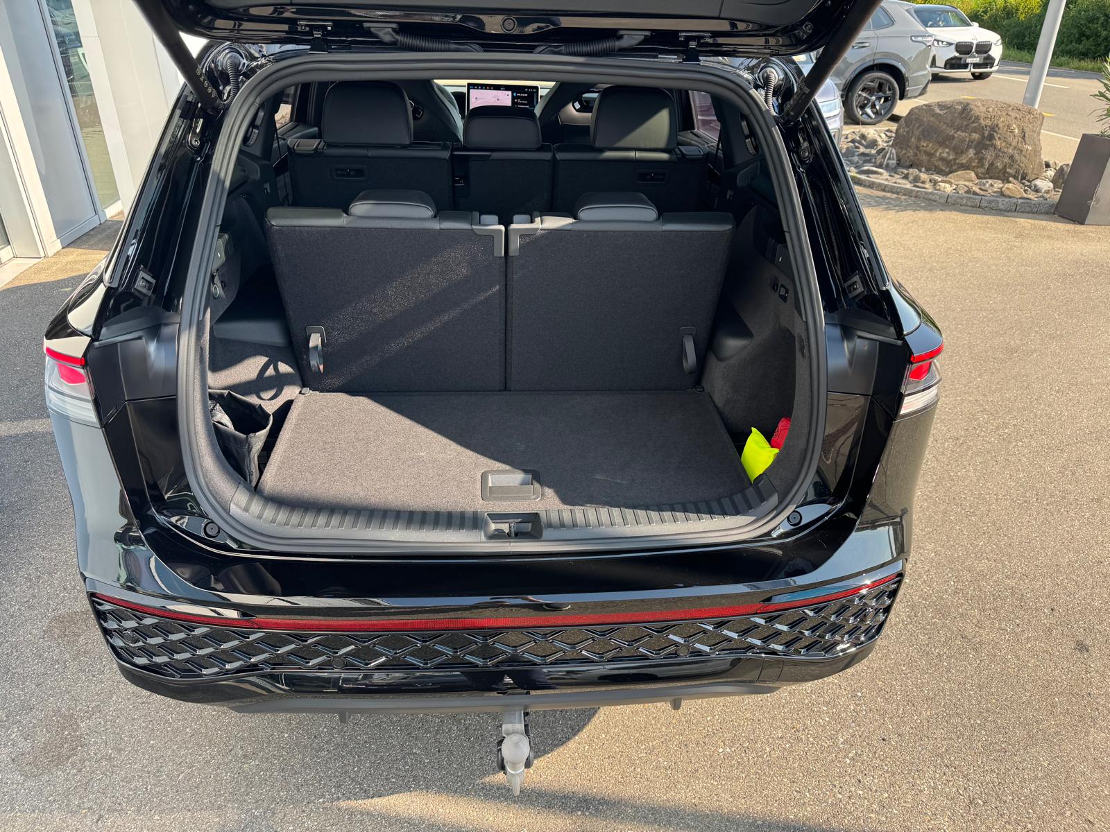 VW Tayron 2.0 TSI R-Line DSG 4Motion-image-4