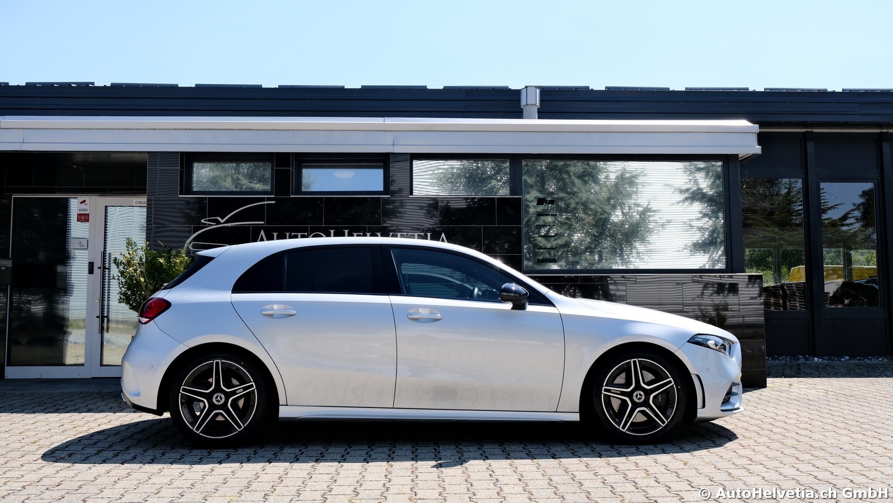 MERCEDES-BENZ A 250 4Matic AMG Line 4Matic 7G-DCT-showroom-element-3