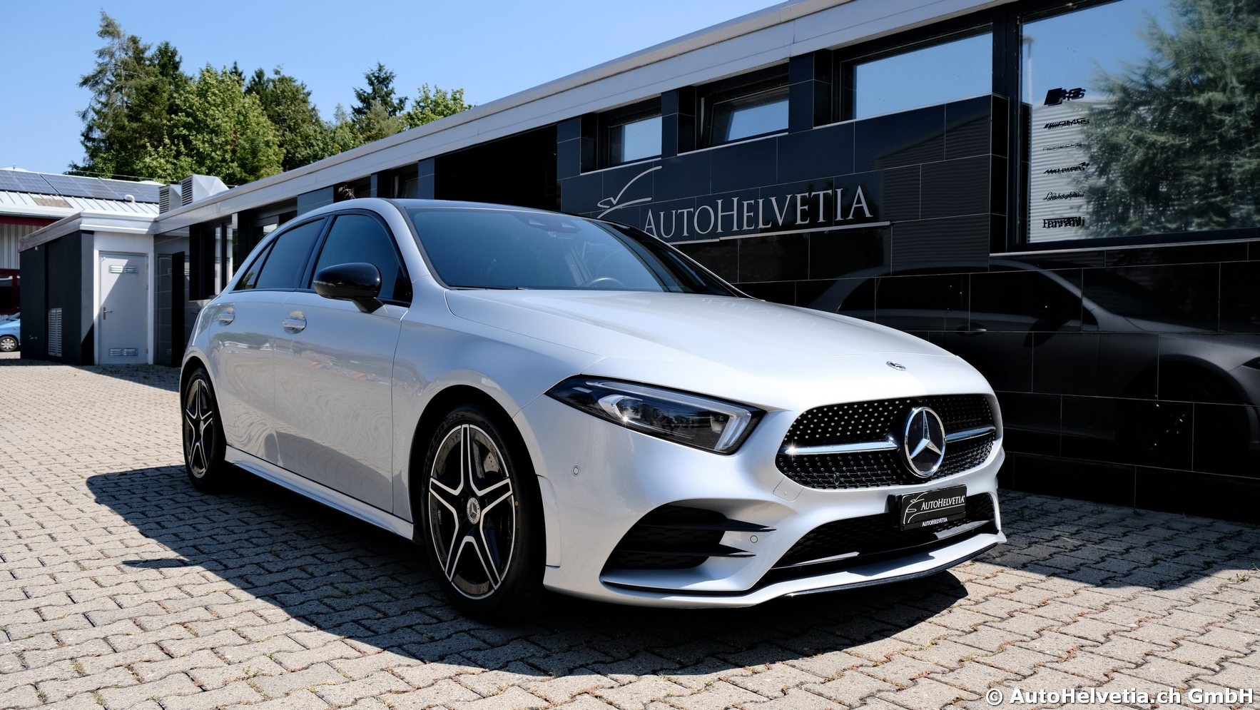MERCEDES-BENZ A 250 4Matic AMG Line 4Matic 7G-DCT-showroom-element-1