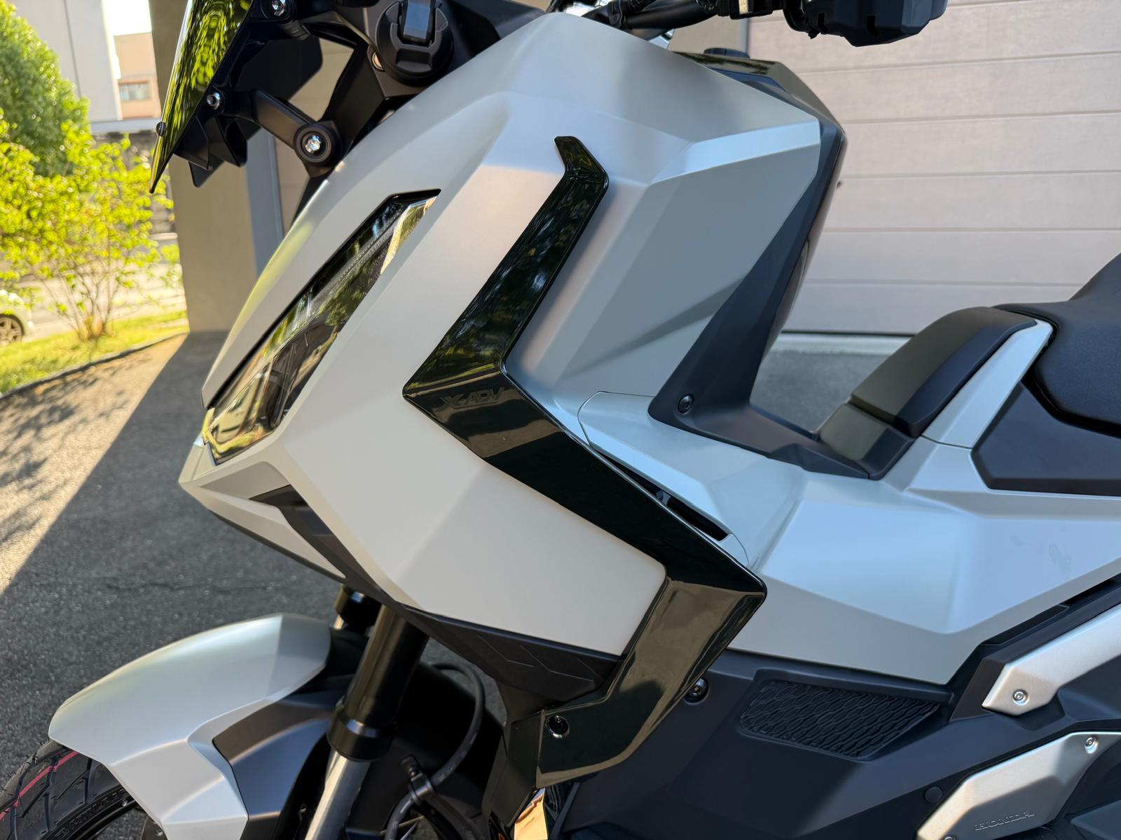 HONDA X-ADV 750-image-10
