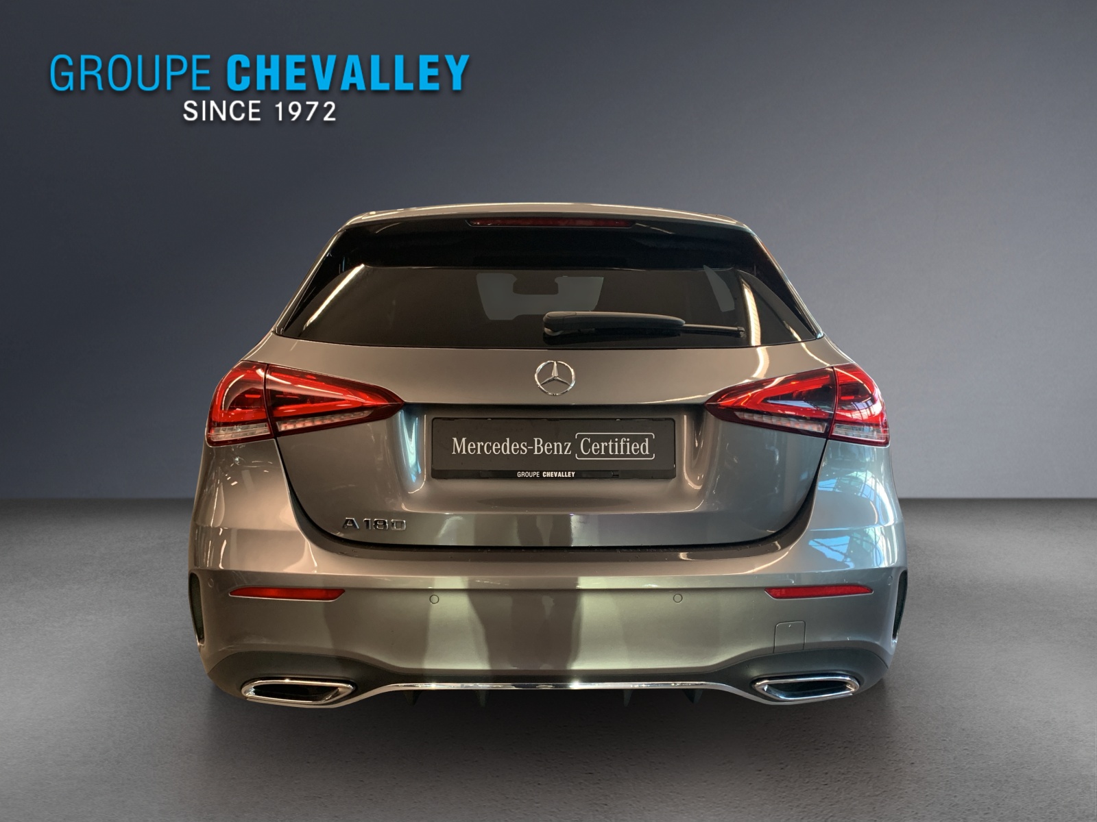 MERCEDES-BENZ A 180 AMG Line-image-4