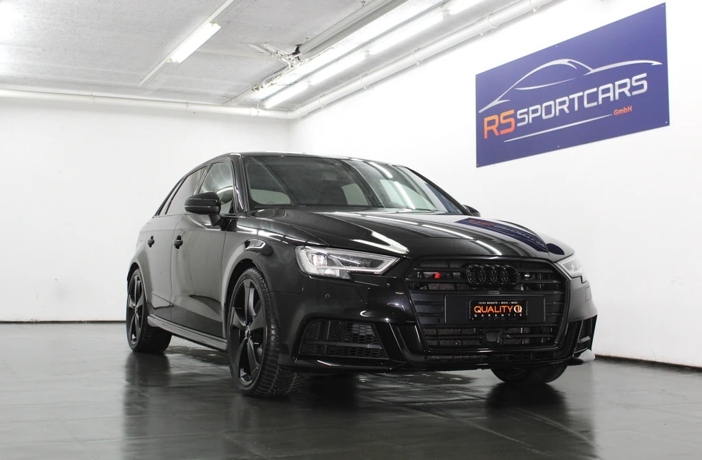 AUDI S3 Sportback 2.0 TFSI quattro S-tronic Black Edition / CH-Fahrzeug-showroom-element-1