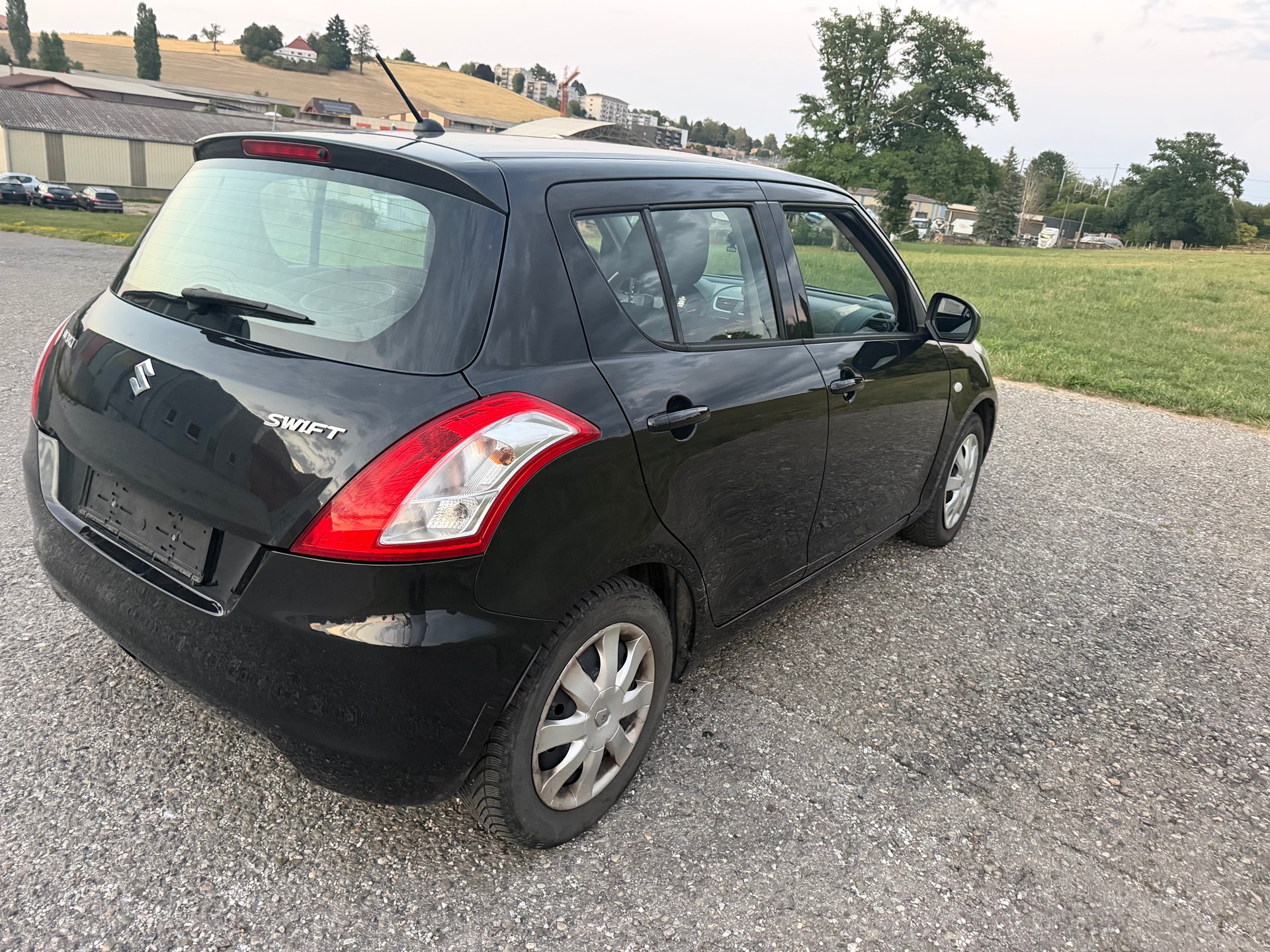 SUZUKI Swift 1.2i 16V GL-image-3