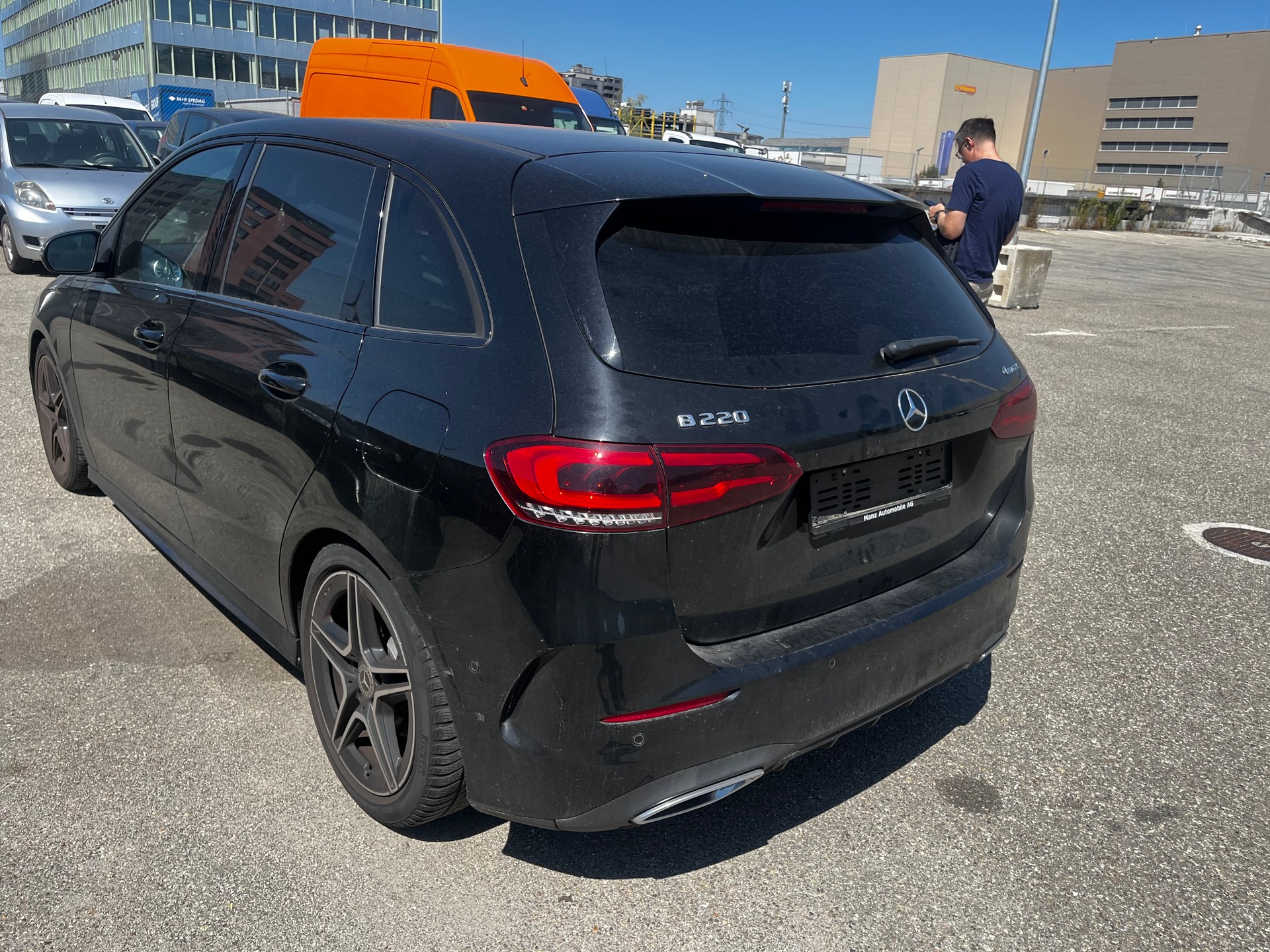 MERCEDES-BENZ B 200-image-2