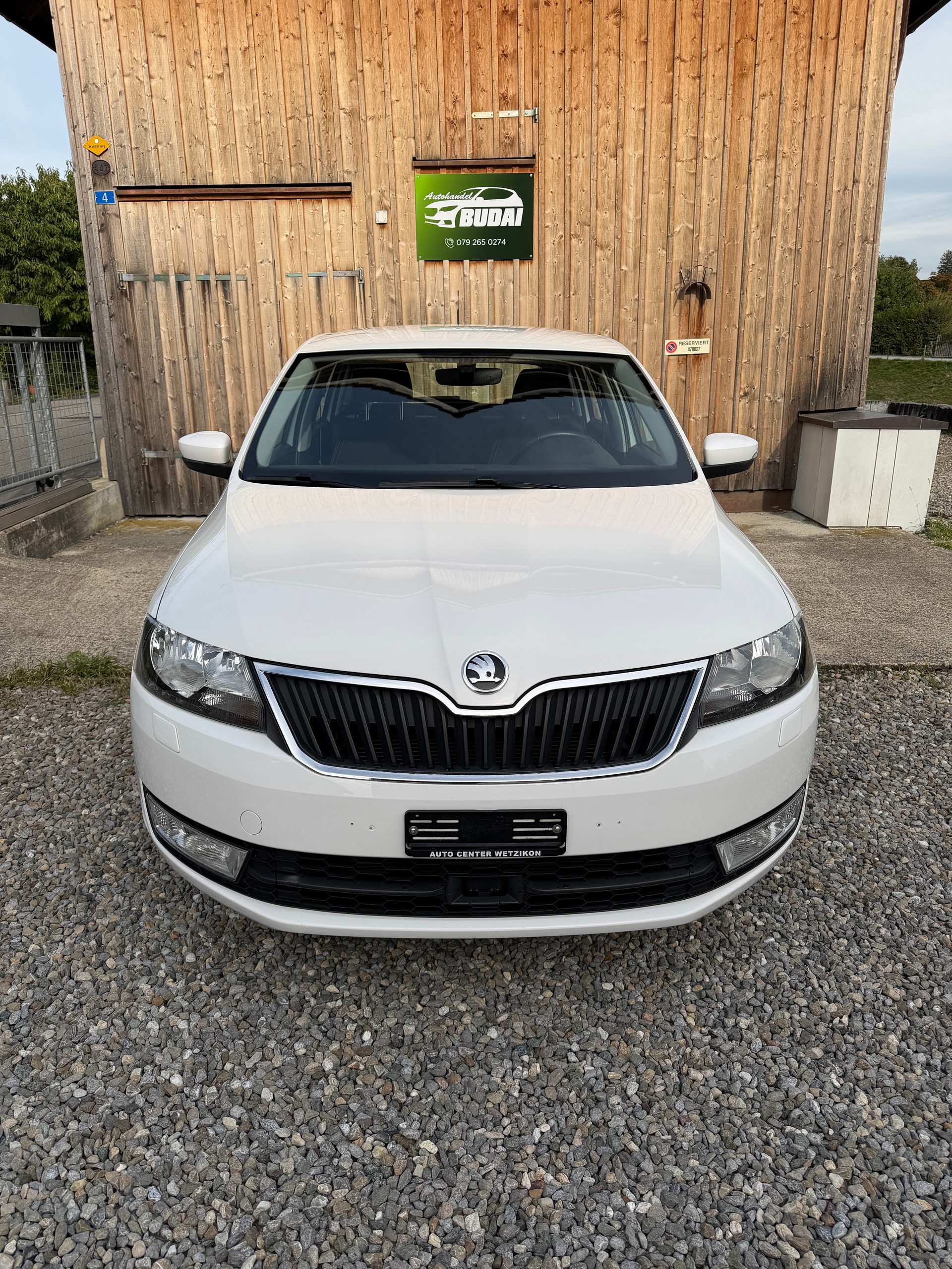 SKODA Rapid Spaceback 1.2 TSI Style-image-1