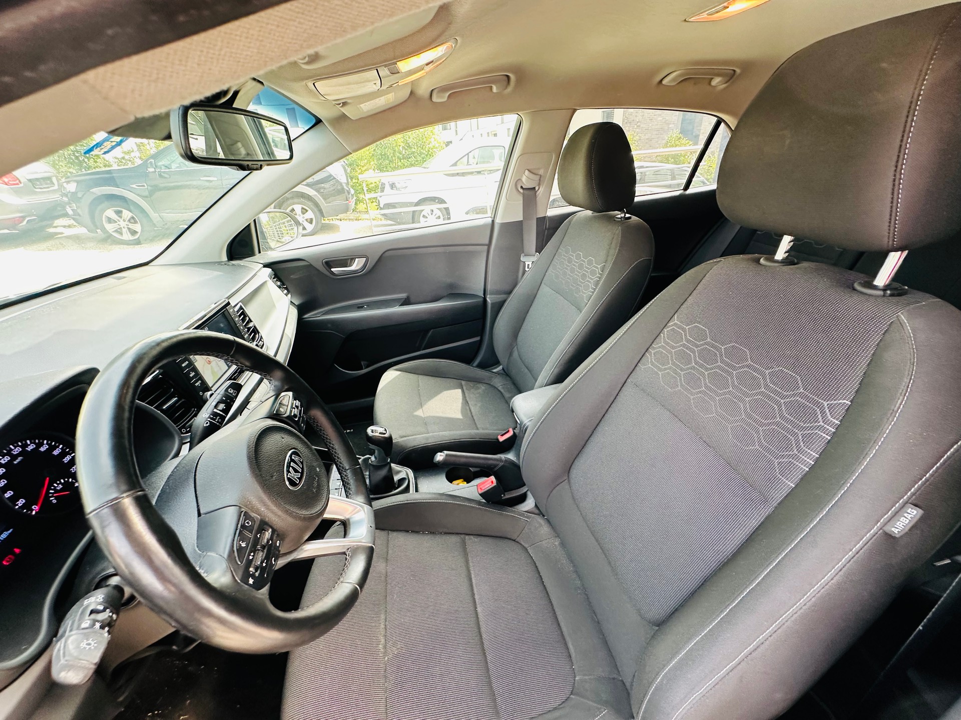 KIA Rio 1.4 CVVT Style-image-10