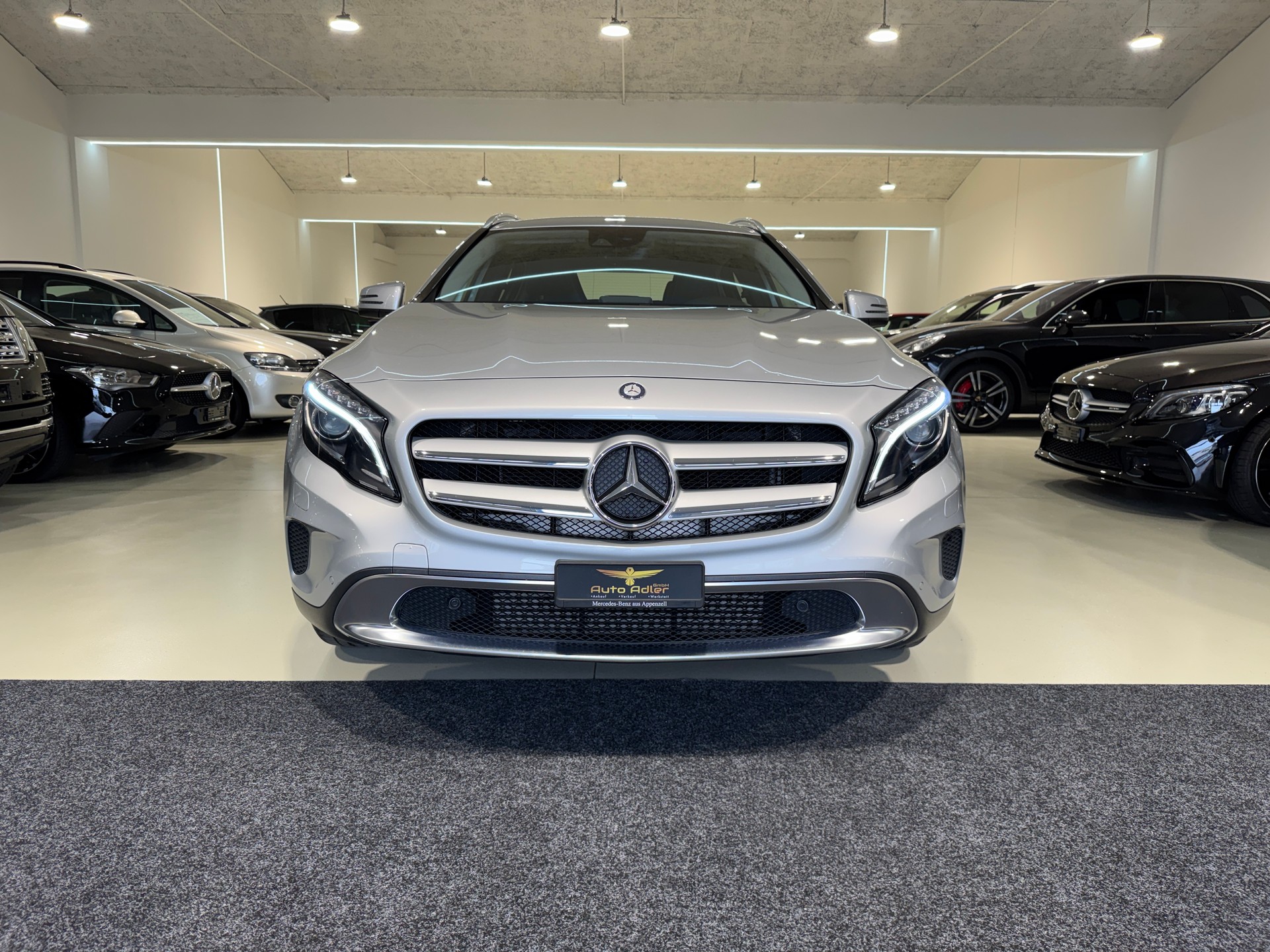 MERCEDES-BENZ GLA 250 Urban 4Matic 7G-DCT
