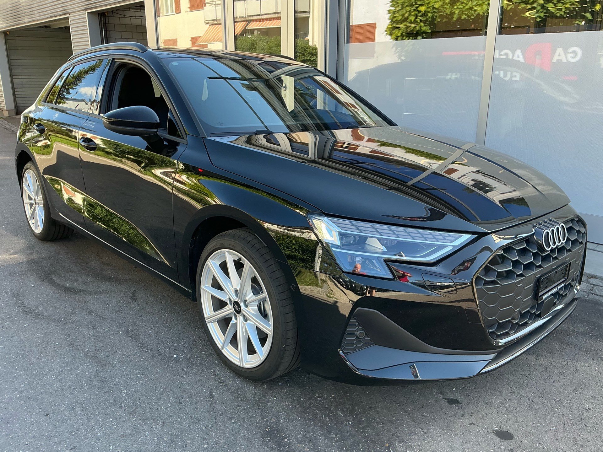 AUDI A3 SSportback S-LINE 40TFSI E S-TRONIC *** TOP AUSSTATTUNG ***-showroom-element-2