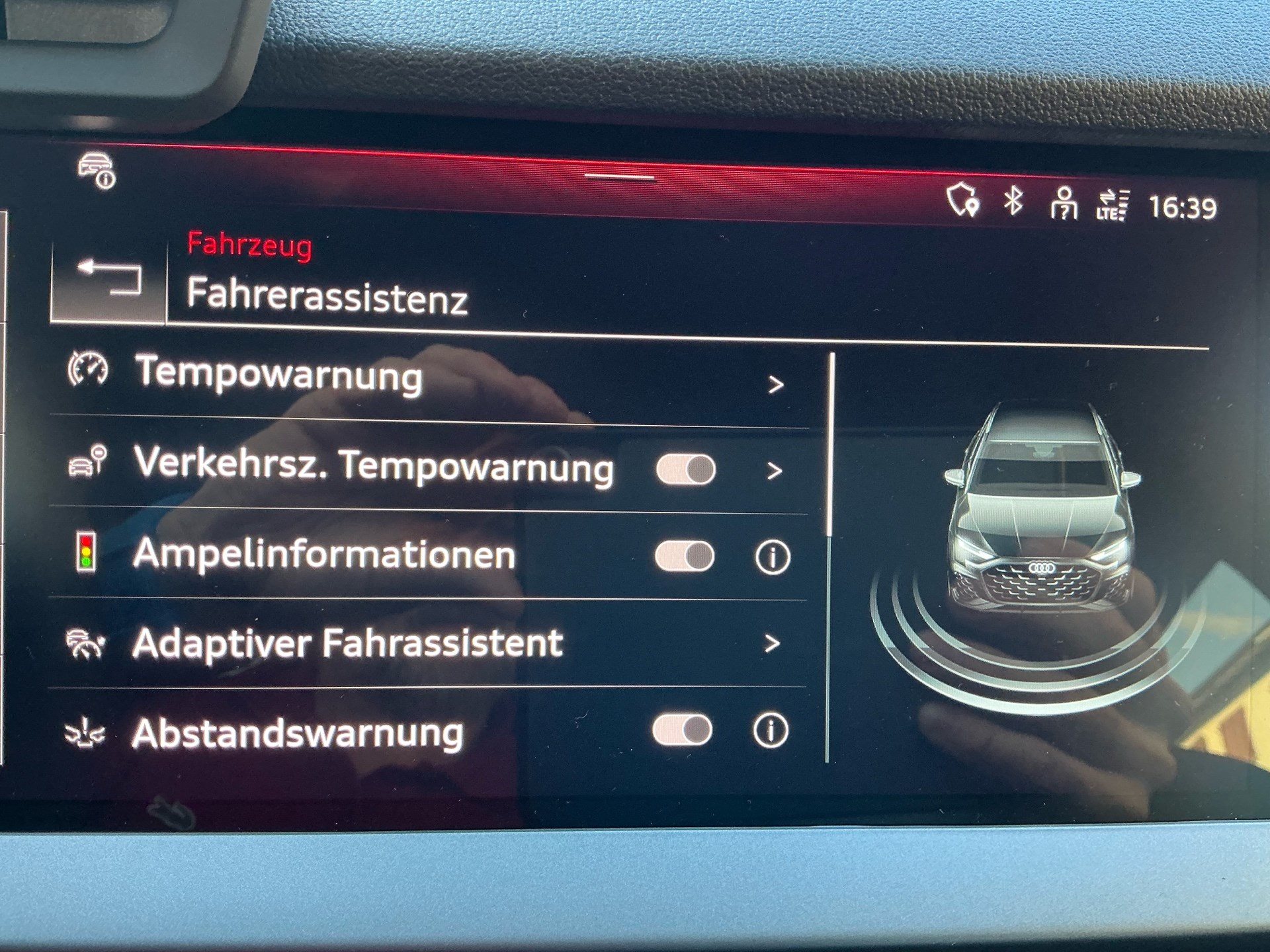 AUDI A3 SSportback S-LINE 40TFSI E S-TRONIC *** TOP AUSSTATTUNG ***-image-17
