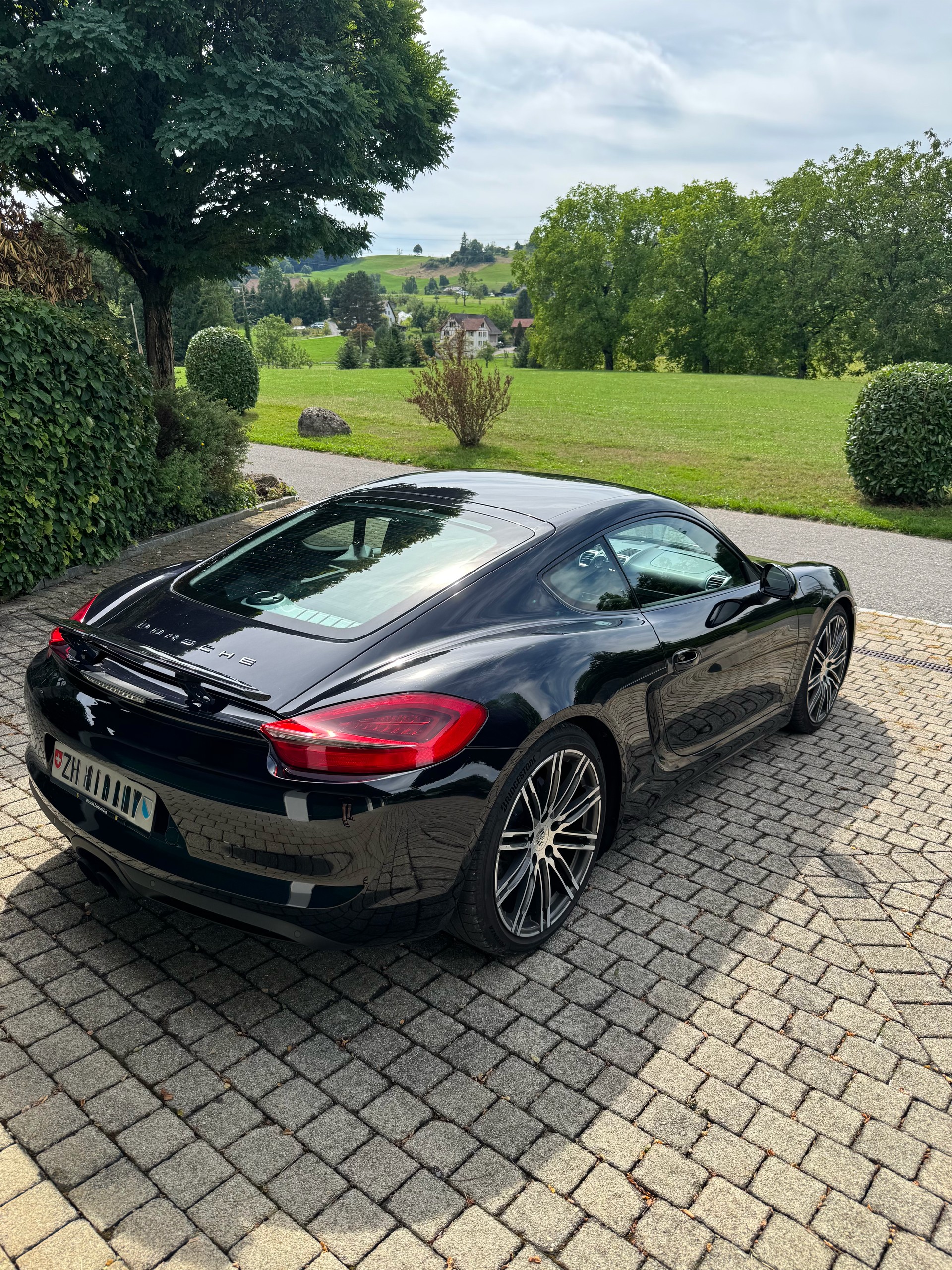 PORSCHE 2.7 Black Edition PDK-image-3