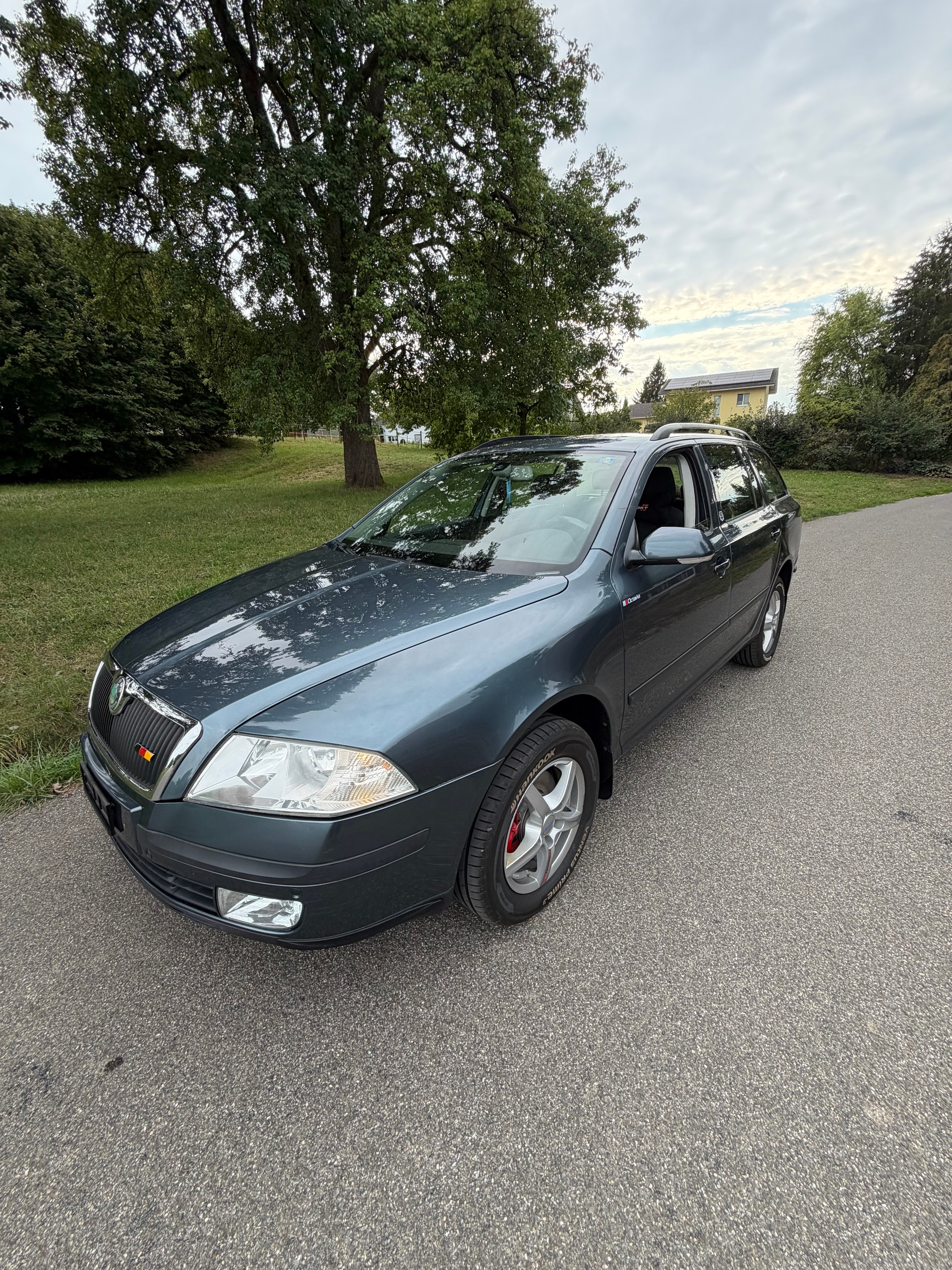 SKODA OCTAVIA-image-8