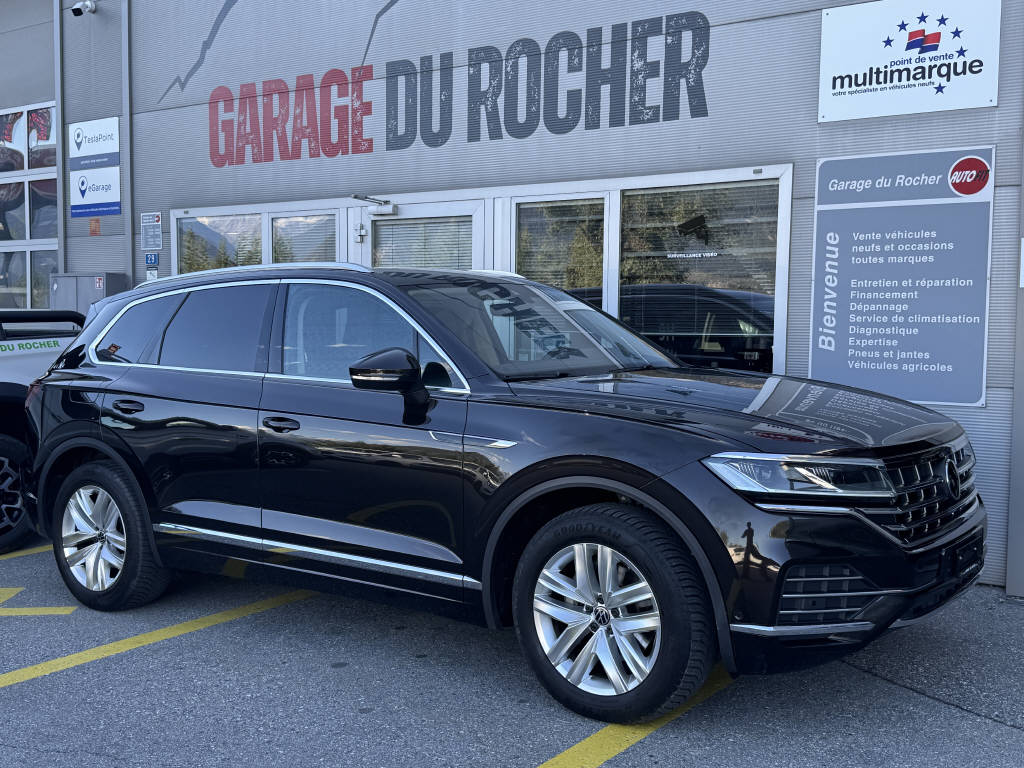 VW Touareg 3.0 V6 TDI Atmosphere-image-5