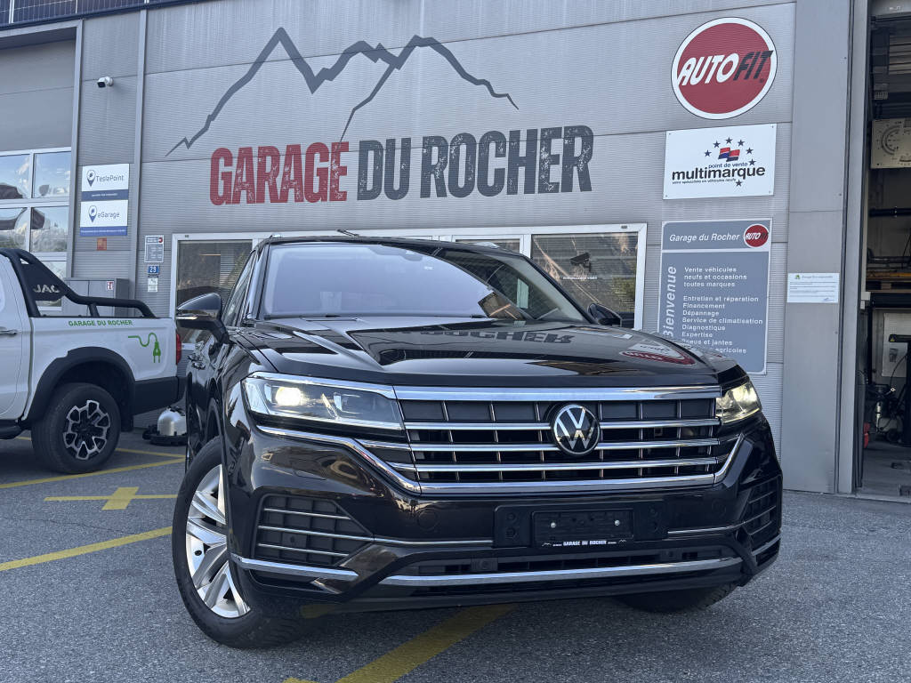 VW Touareg 3.0 V6 TDI Atmosphere-showroom-element-1