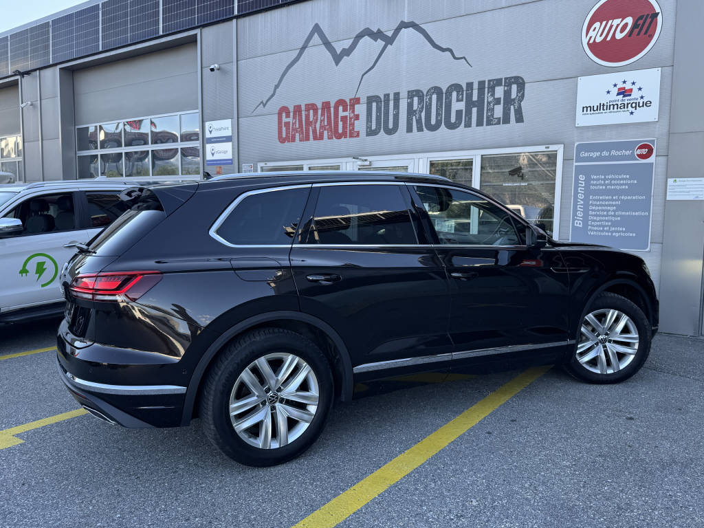 VW Touareg 3.0 V6 TDI Atmosphere-showroom-element-3