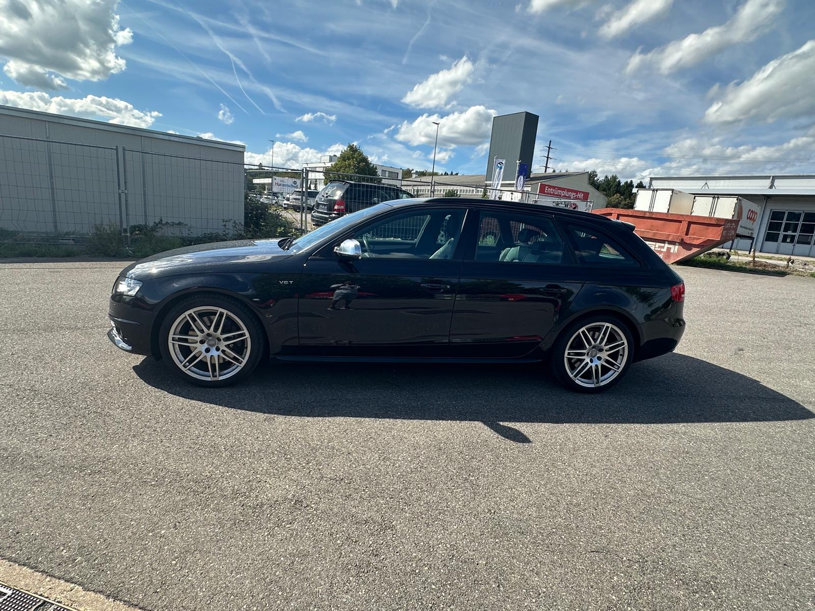 AUDI S4 Avant 3.0 TFSI quattro S-tronic-image-5