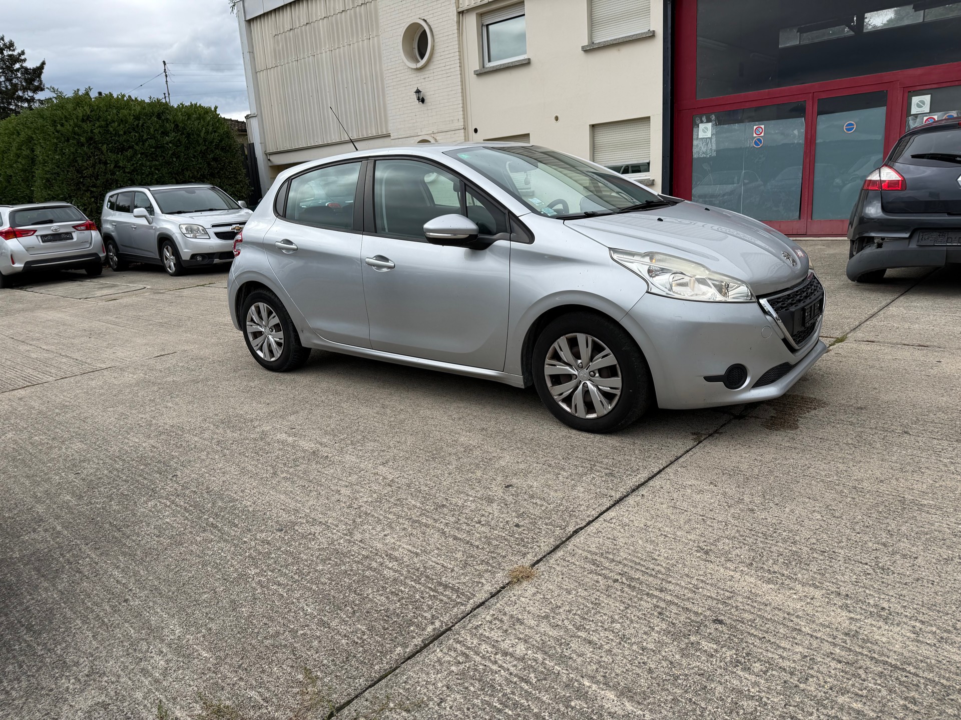 PEUGEOT 208 1.6 VTI Intuitive-showroom-element-1
