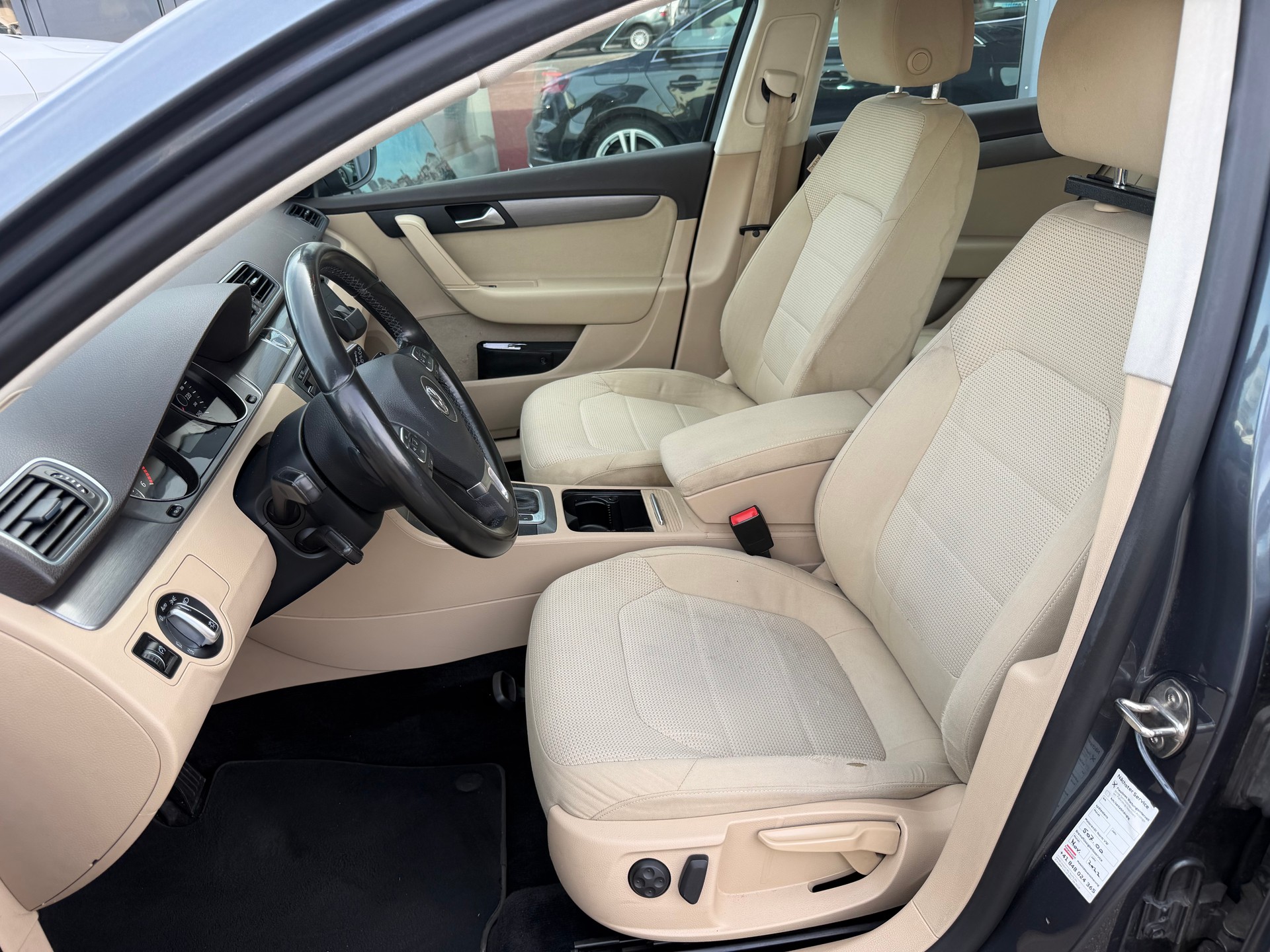 VW Passat Variant 2.0 TDI BMT Comfortline DSG-image-10