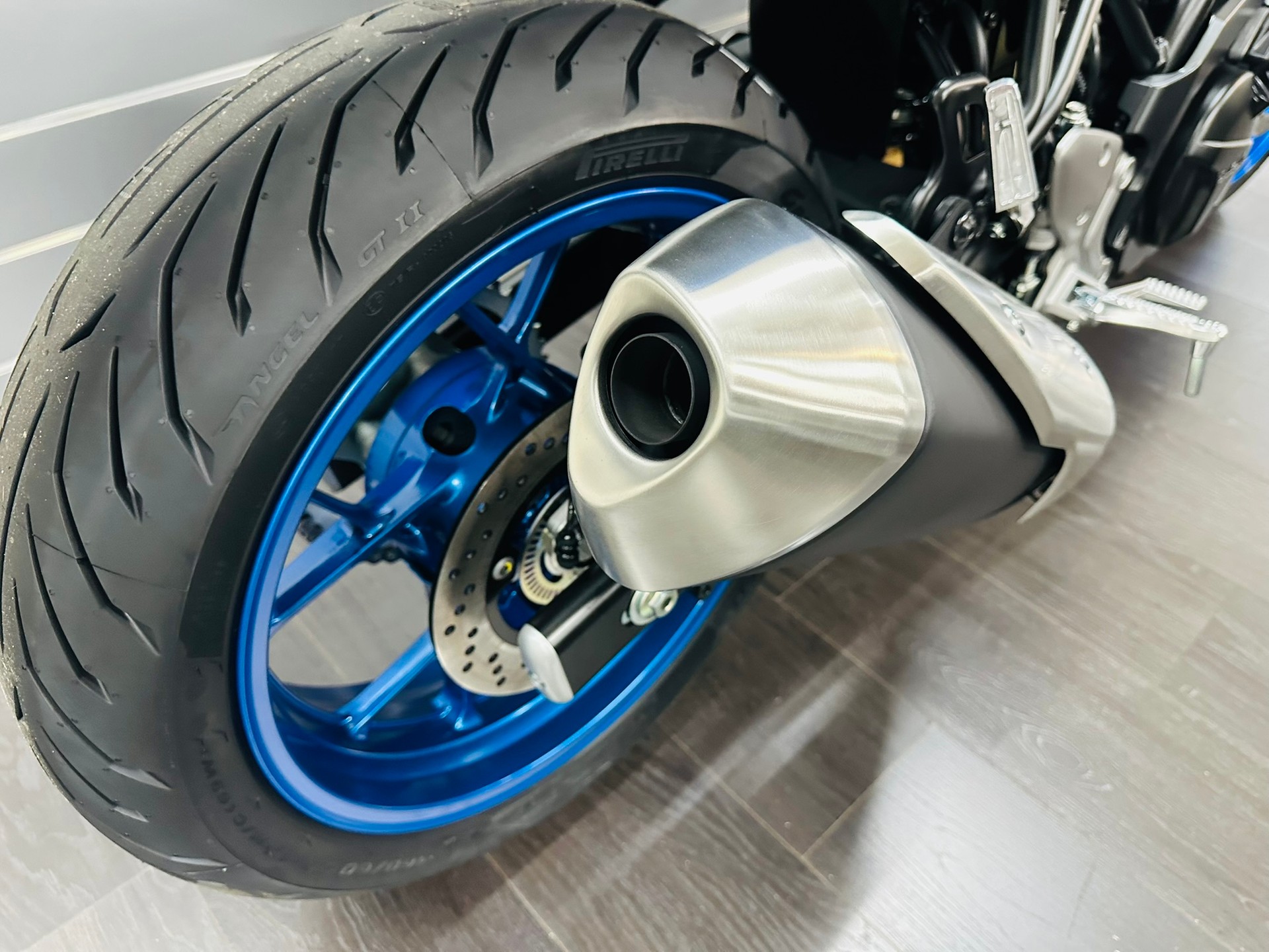SUZUKI SV 7 GX ( SV 650 GX )-image-4