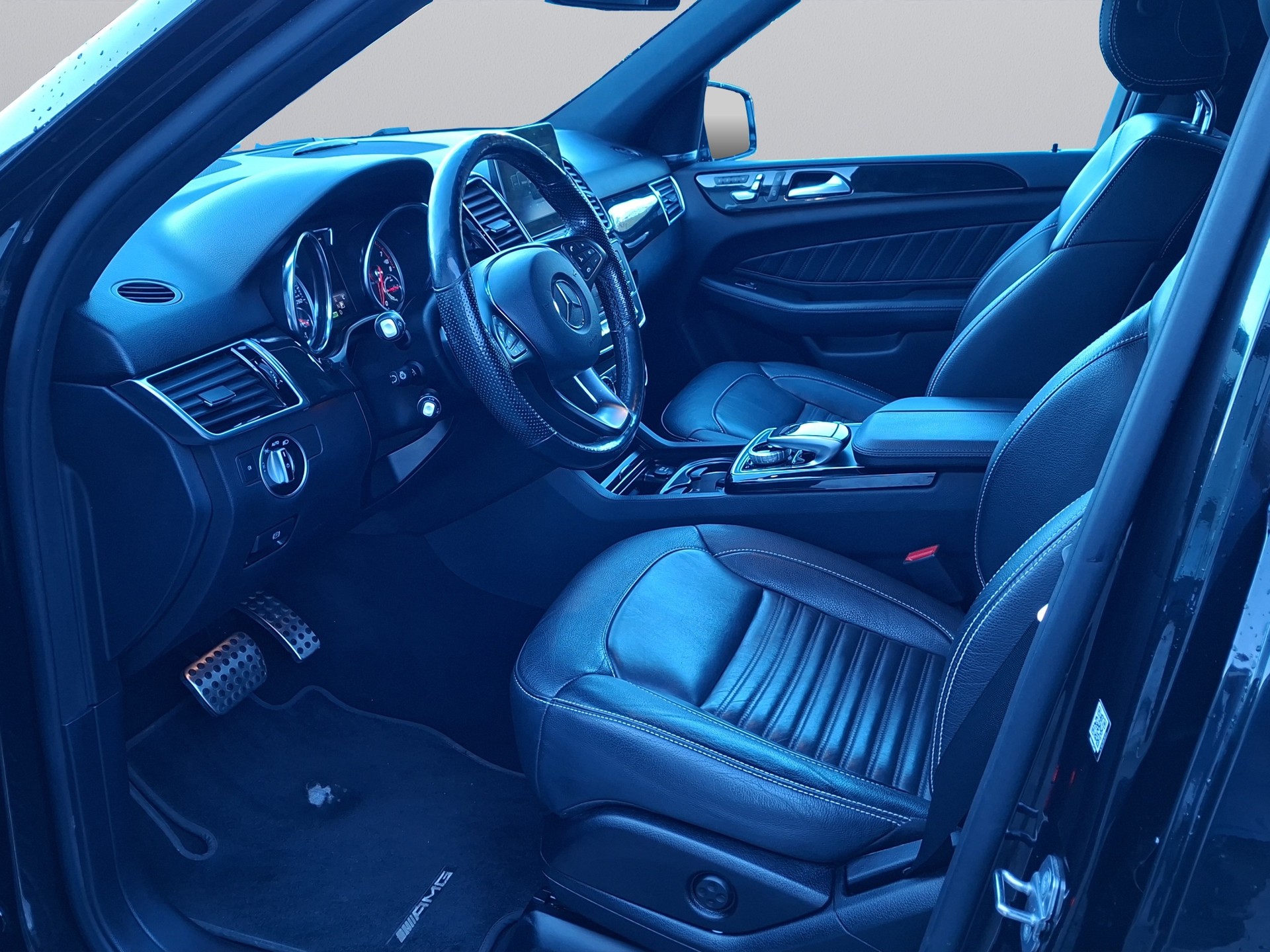 MERCEDES-BENZ GLE 500 e 4Matic 7G-Tronic-image-8