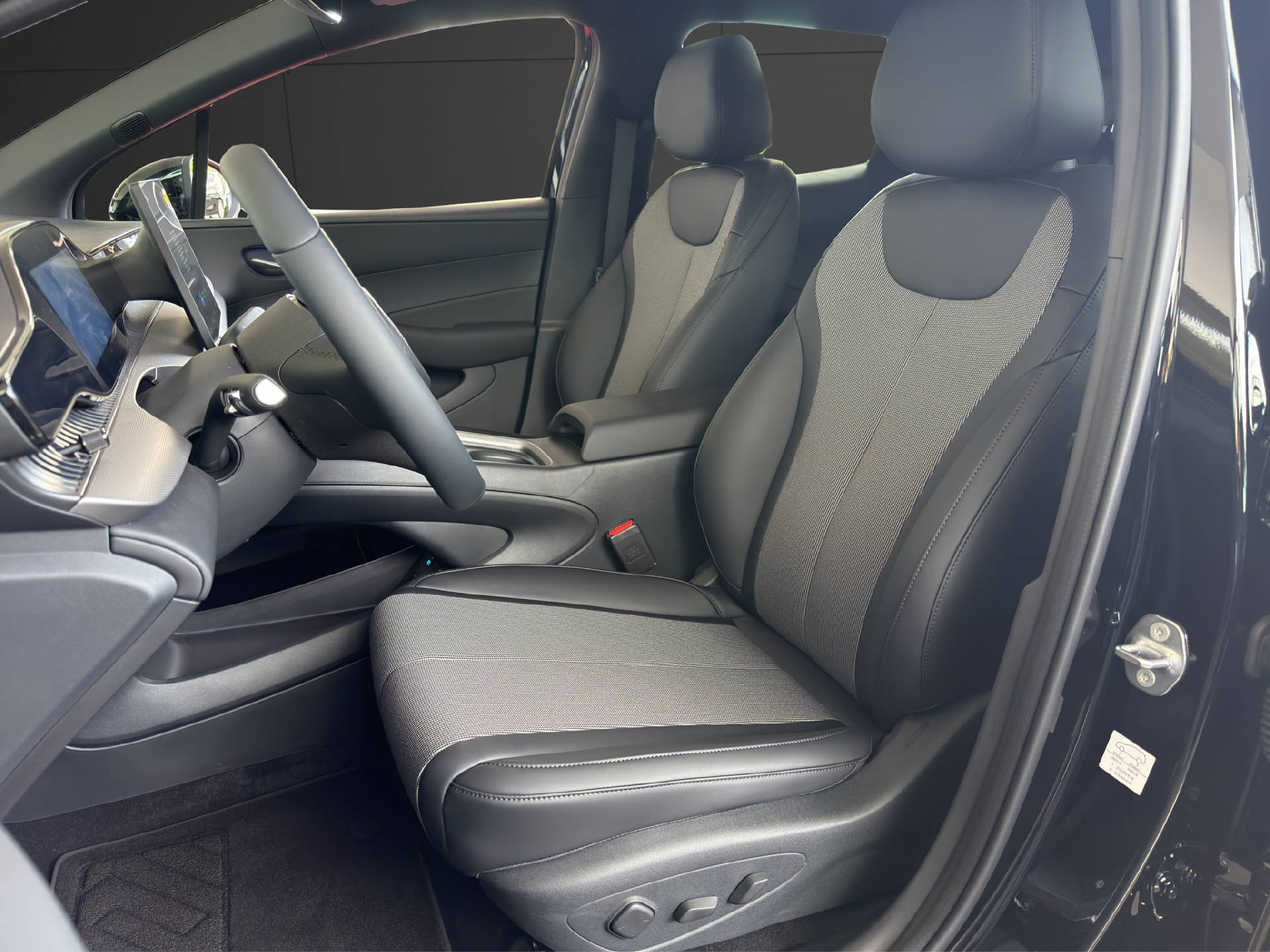 BYD Dolphin G DM-i Comfort ** 2,9% Leasing-Aktion **-image-8