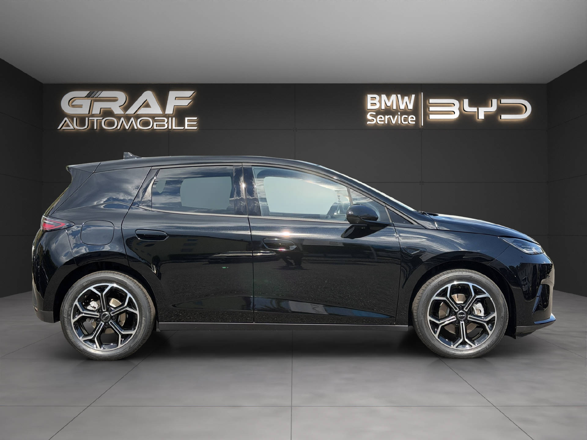 BYD Dolphin G DM-i Comfort ** 2,9% Leasing-Aktion **-showroom-element-3