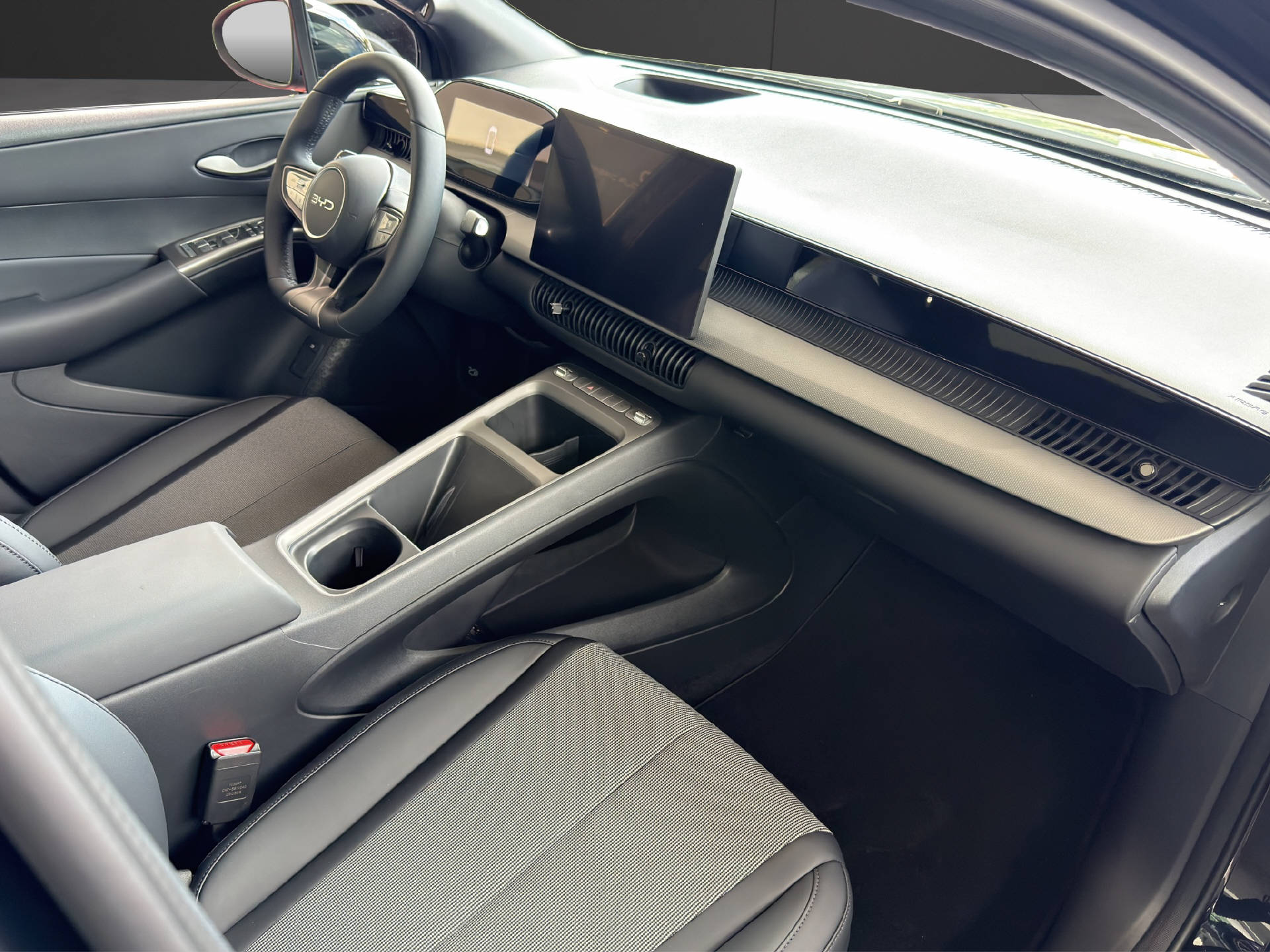 BYD Dolphin G DM-i Comfort ** 2,9% Leasing-Aktion **-image-10