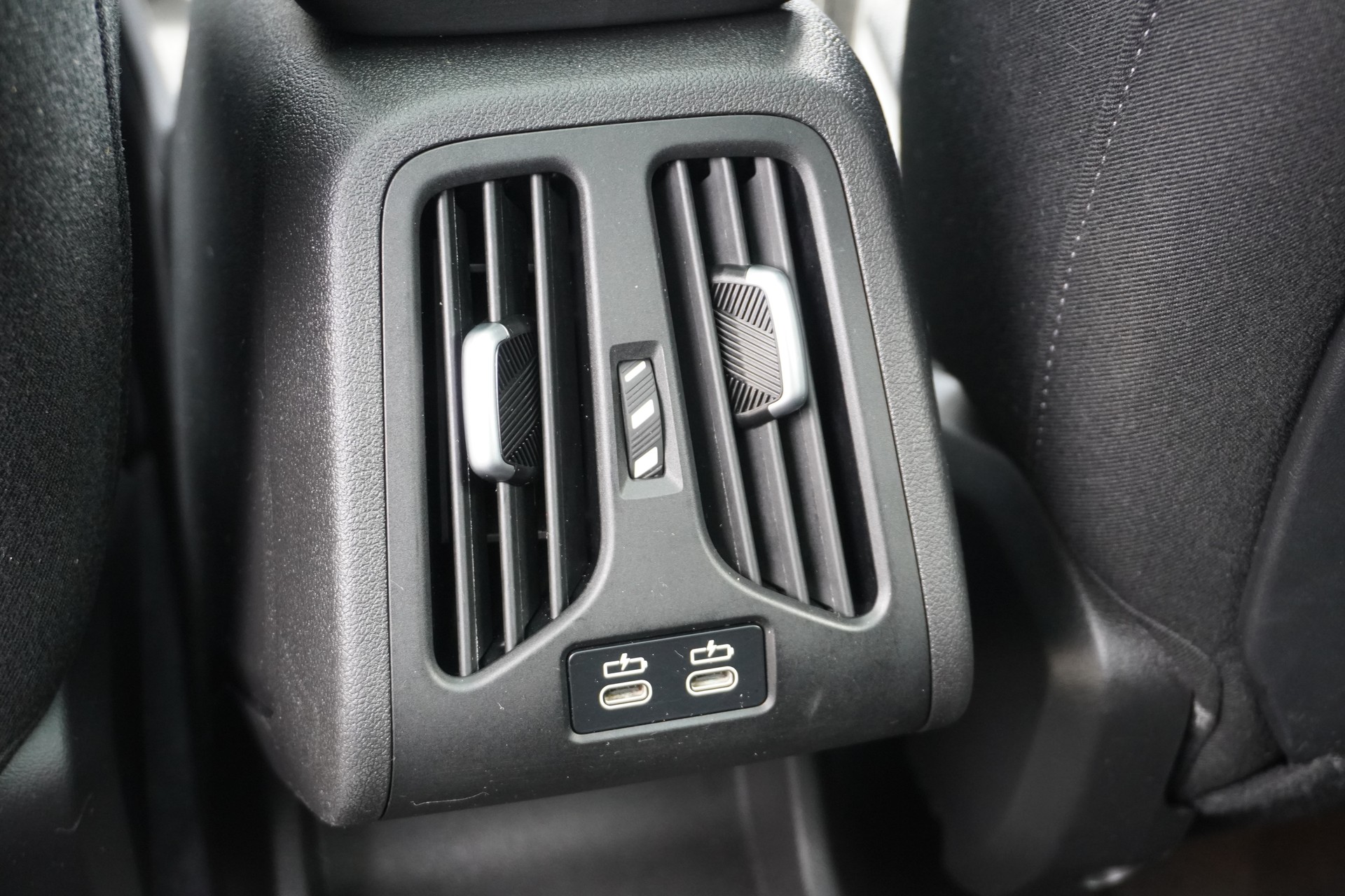 BMW 223d Active Tourer xDrive DKG-image-15