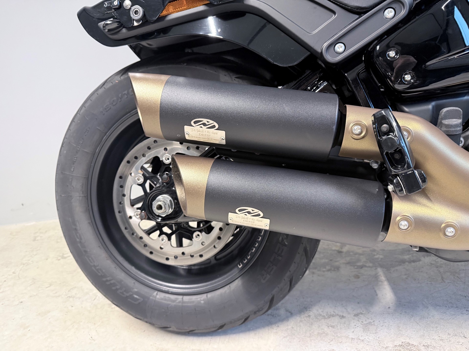 HARLEY-DAVIDSON FXFBS Fat Bob 114-showroom-element-3