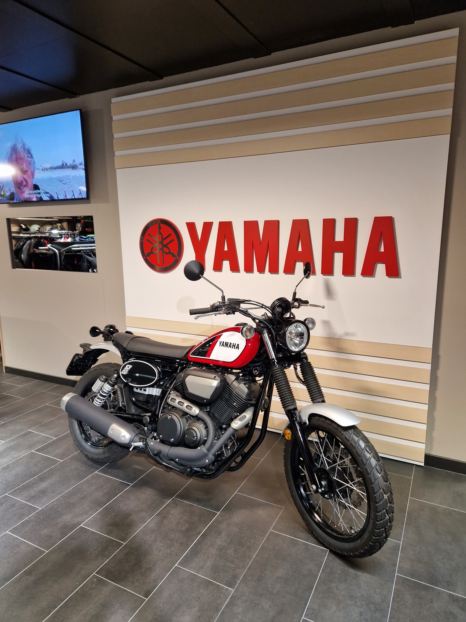 YAMAHA SCR 950 ABS-image-2